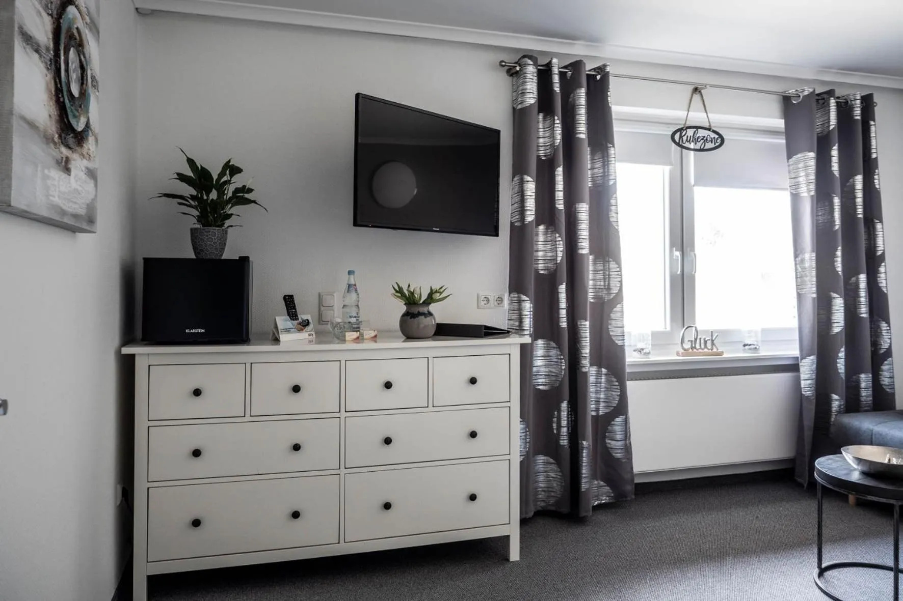 TV and multimedia in Garni Hotel & Appartements Nordstrand