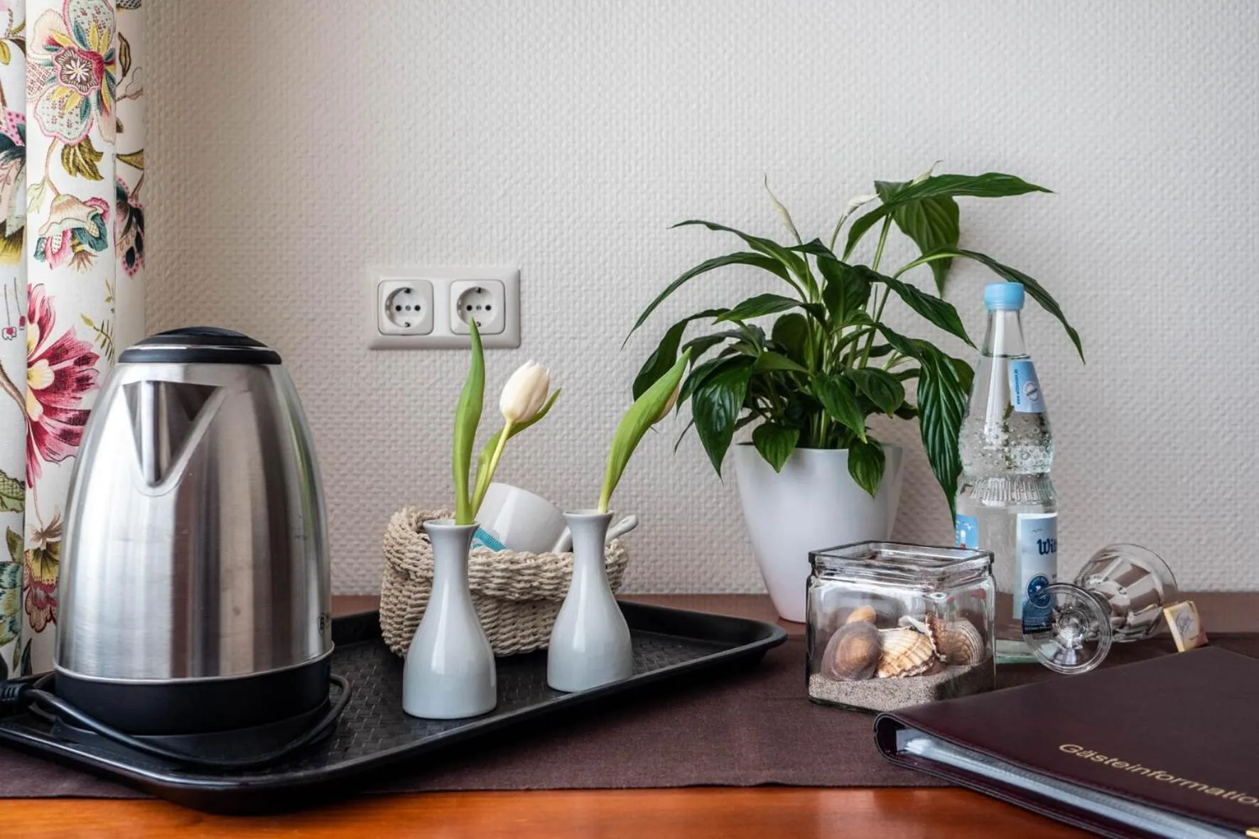 Coffee/tea facilities in Garni Hotel & Appartements Nordstrand