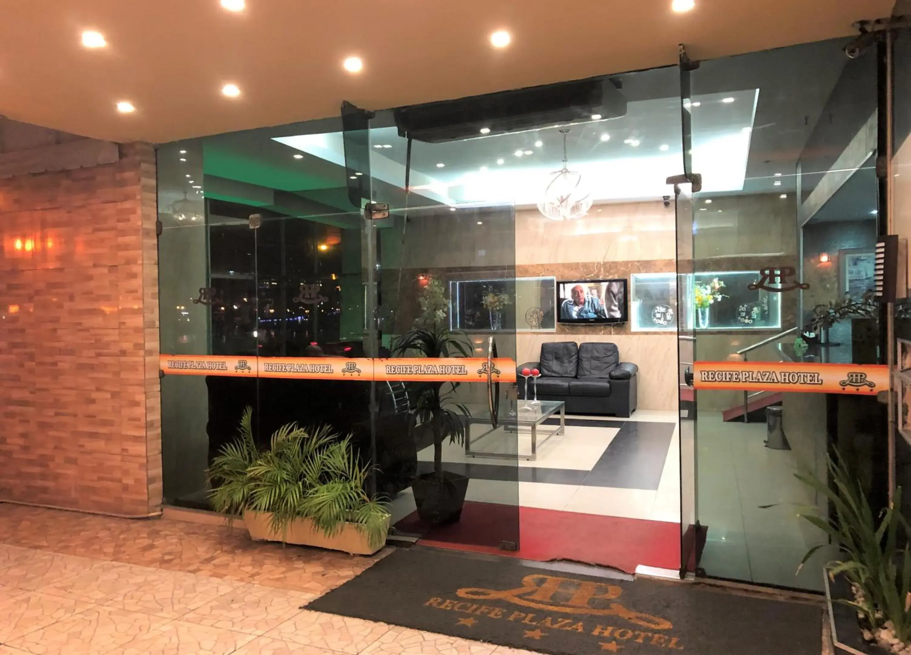 Facade/entrance in Rede Andrade Plaza Recife Facade/entrance in Rede Andrade Plaza Recife