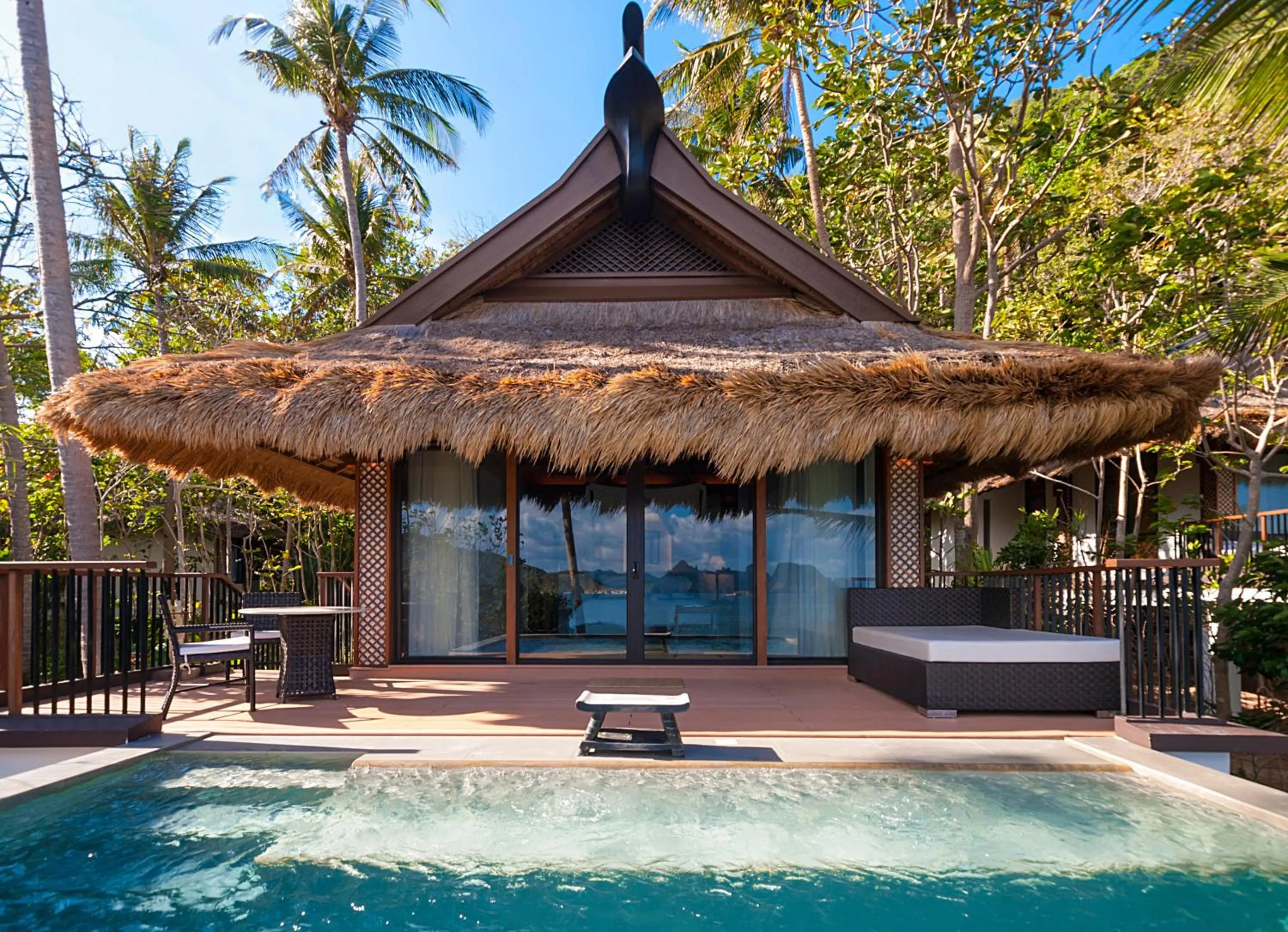 Pool view in El Nido Resorts Pangulasian Island