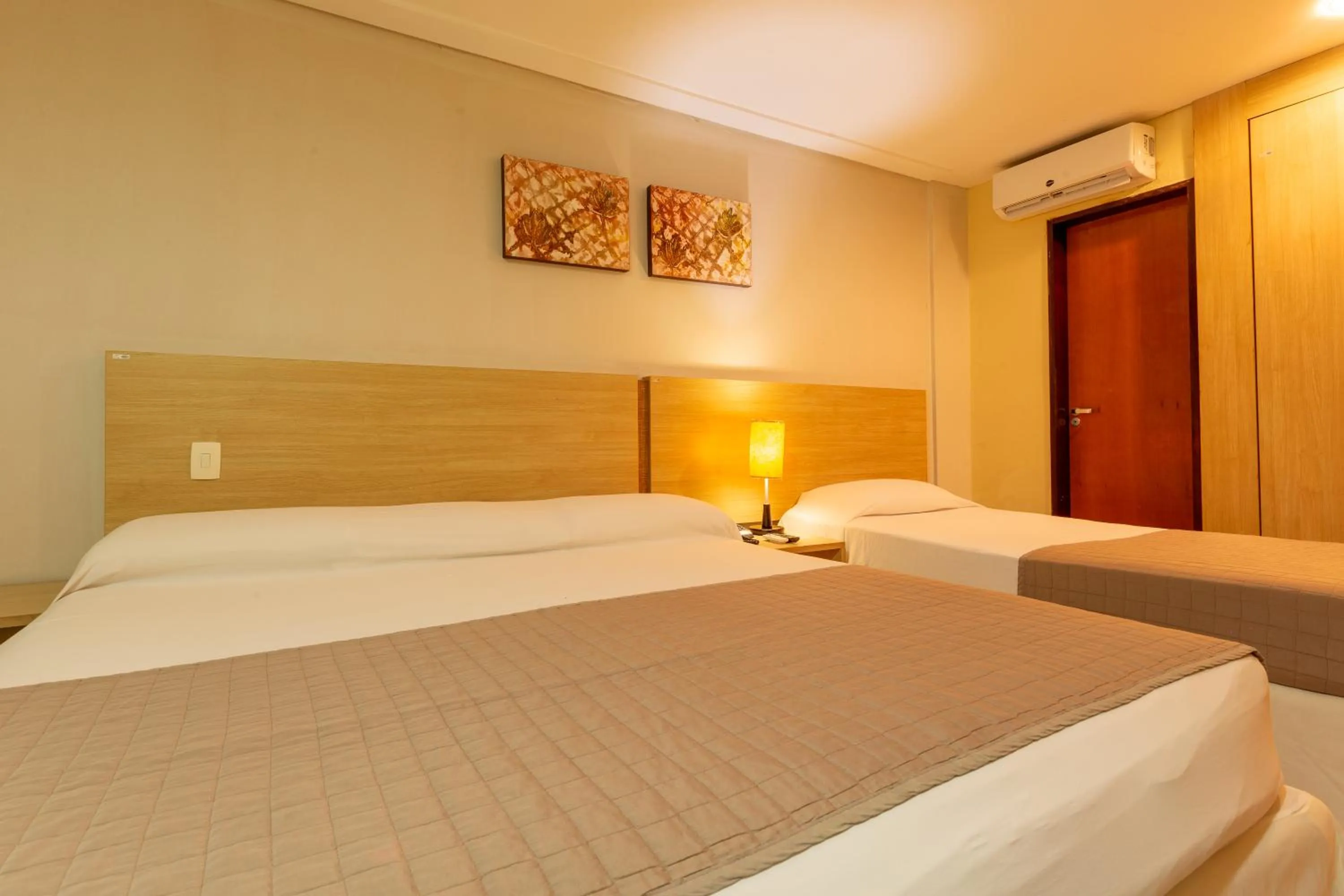 Bedroom, Bed in Rede Andrade Comfort