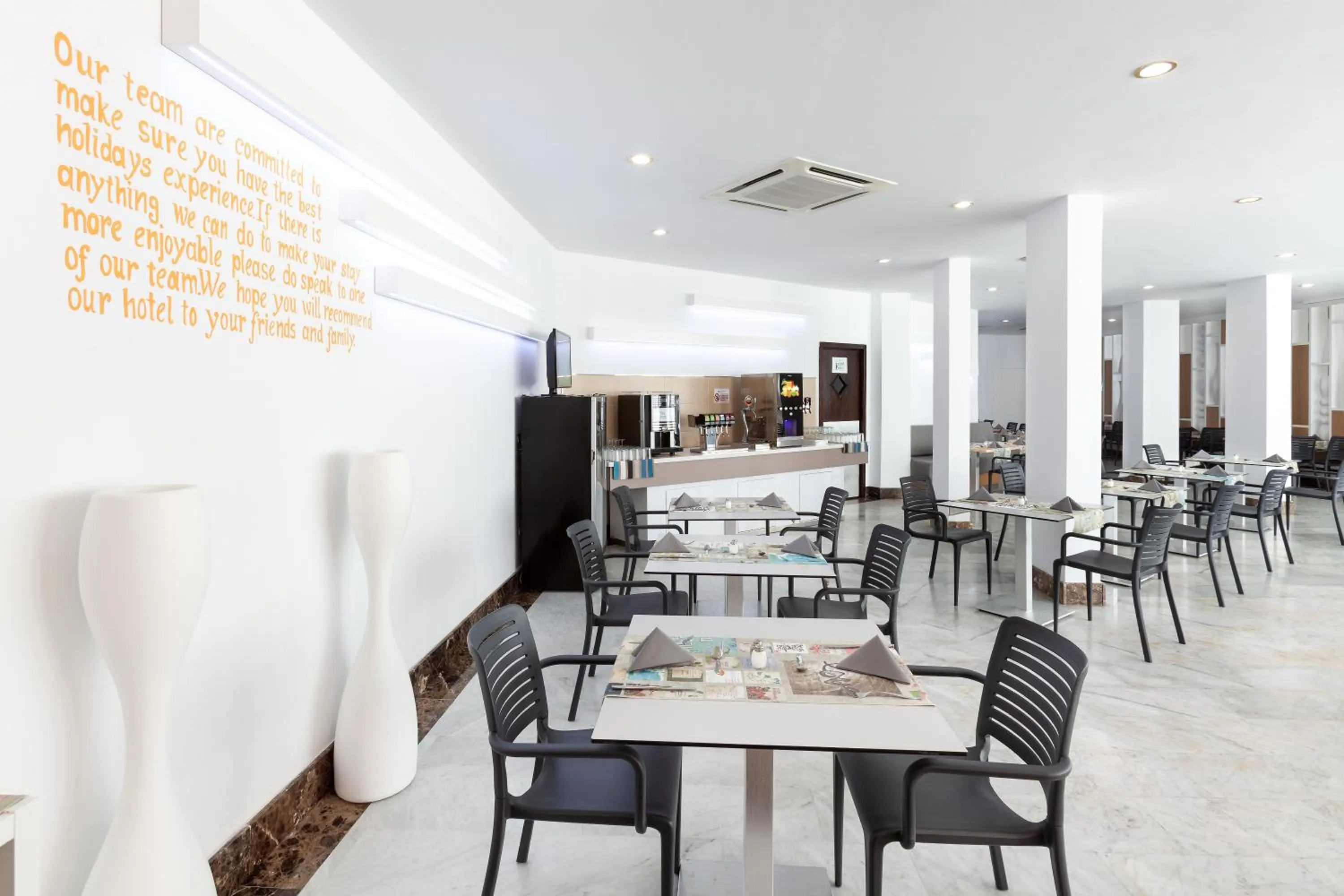 Playaolid Suites & Apartments