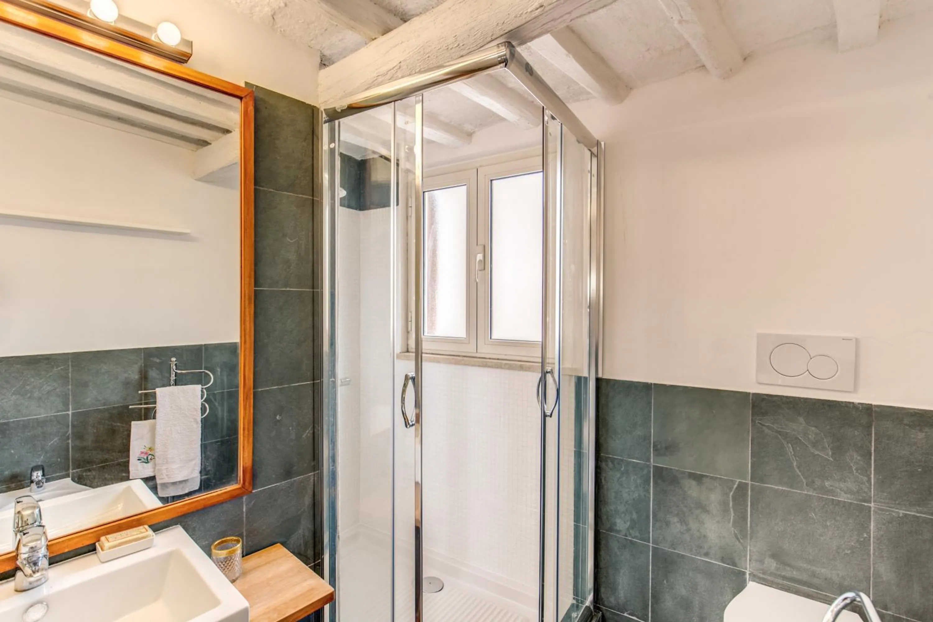 Trastevere Attic with Terrace