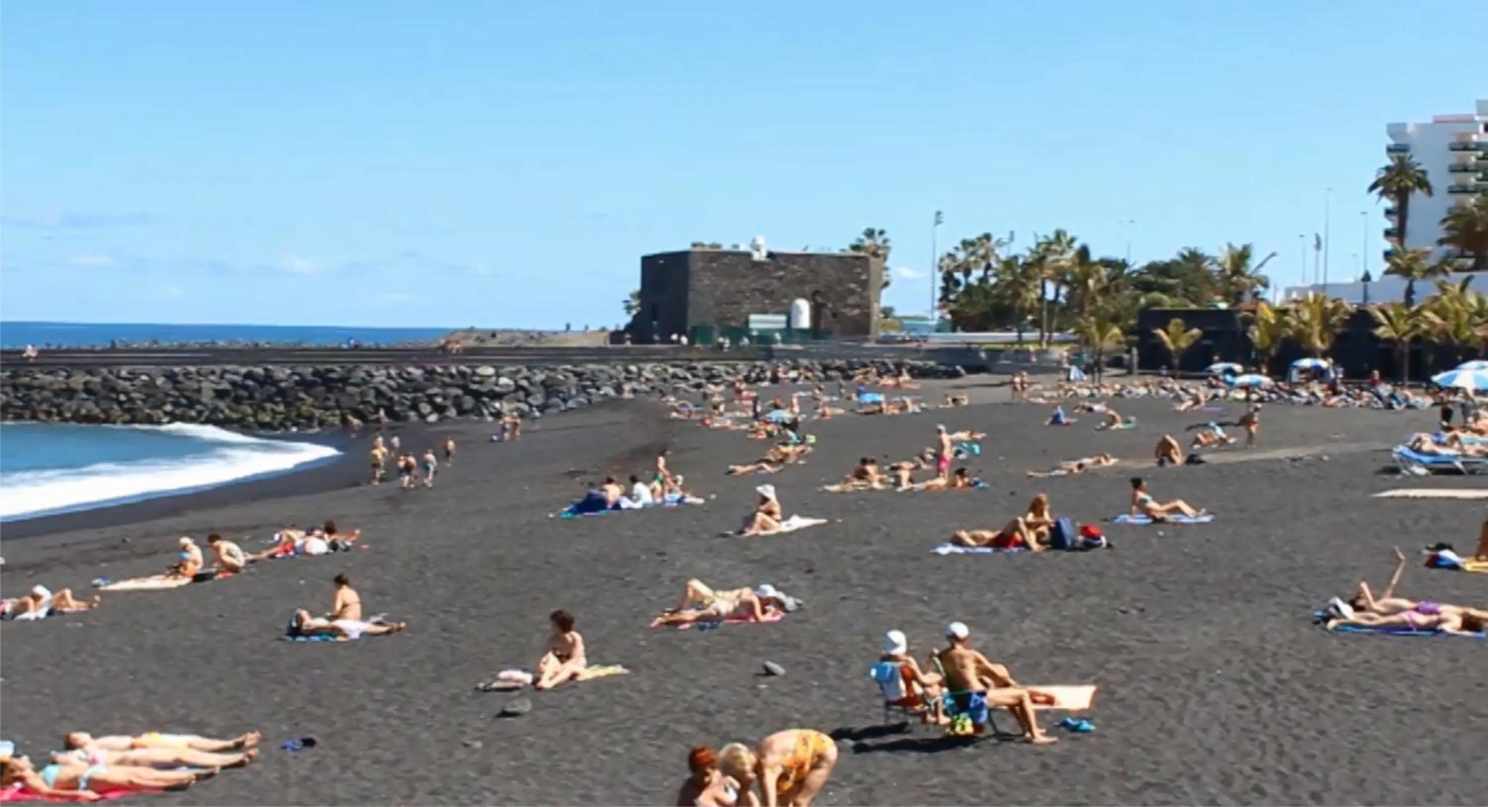 Beach in Apartamentos Park Plaza