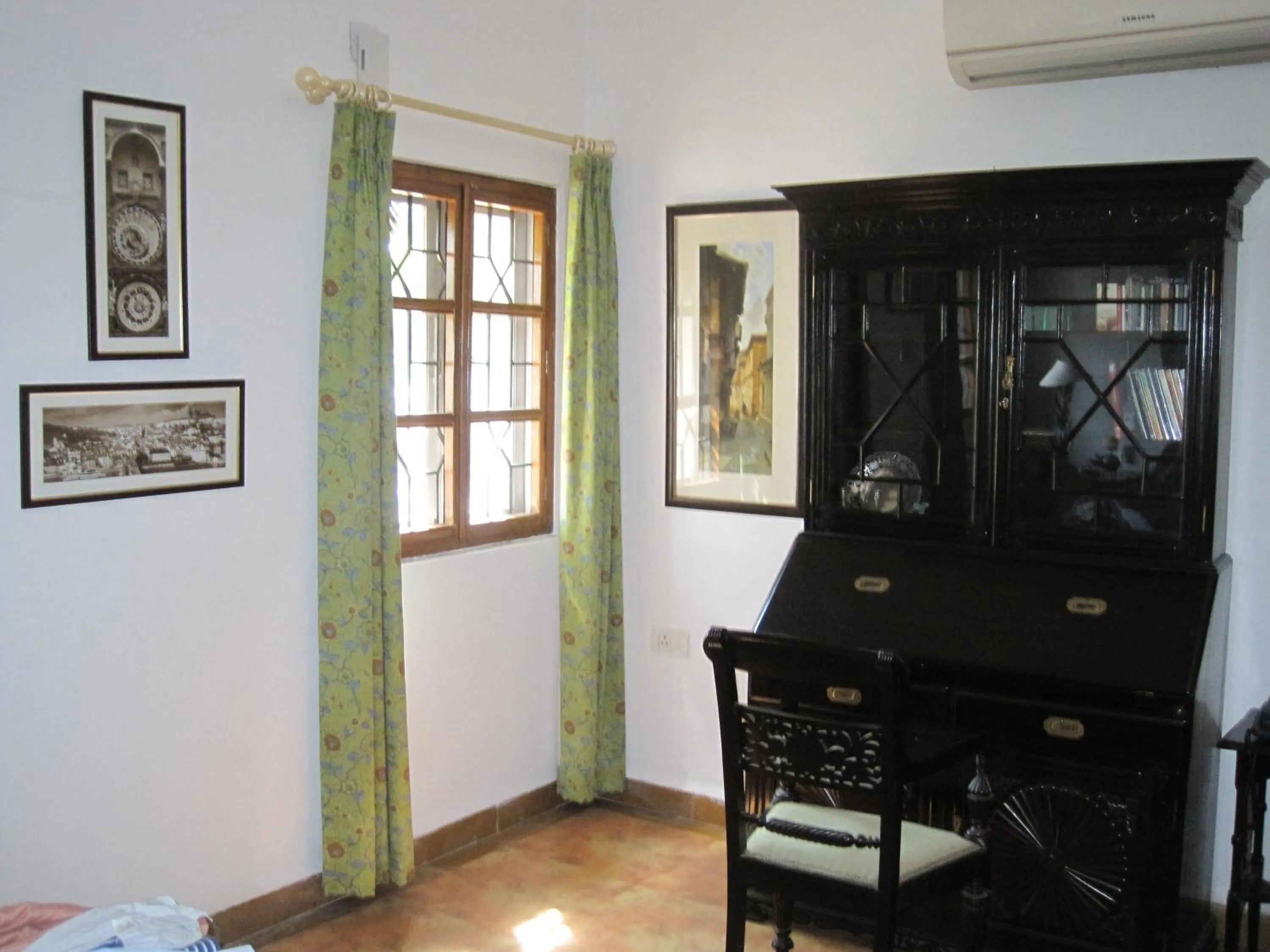 Photo of the whole room in Boutique Villa, beach 10min, cook on request
