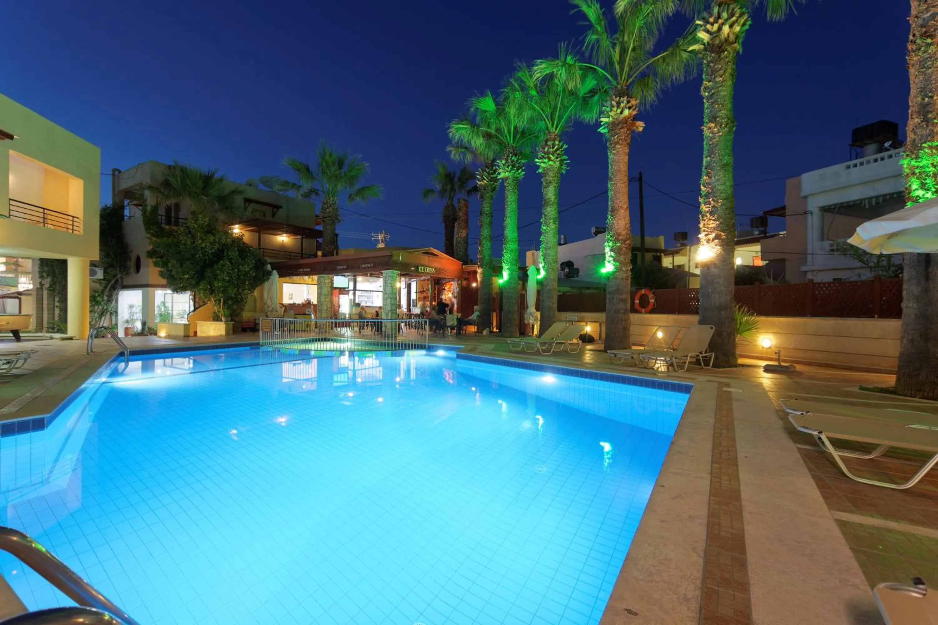 Swimming pool in Latania Apartments