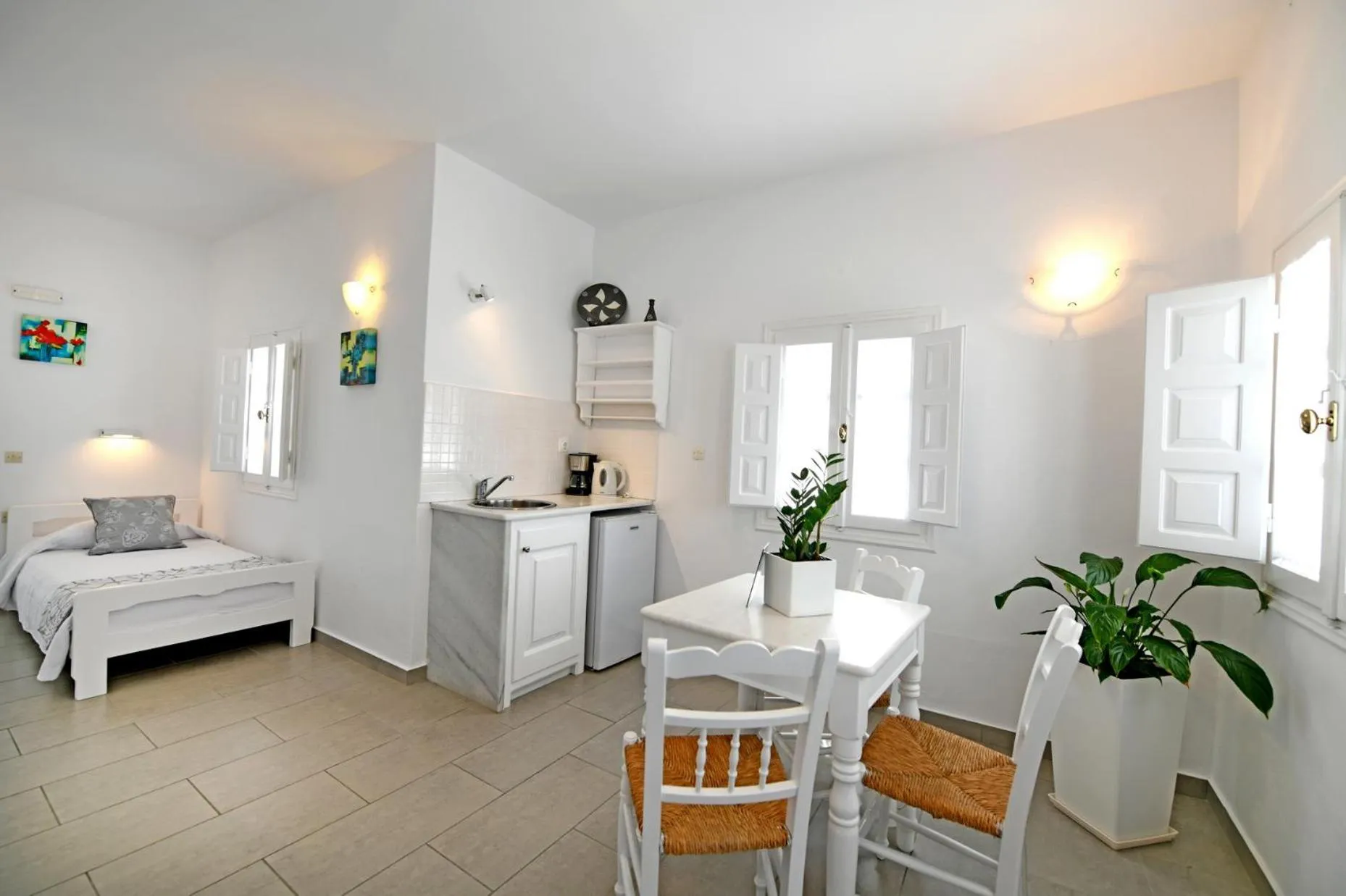 Kitchen or kitchenette, Bed in Casa Bianca