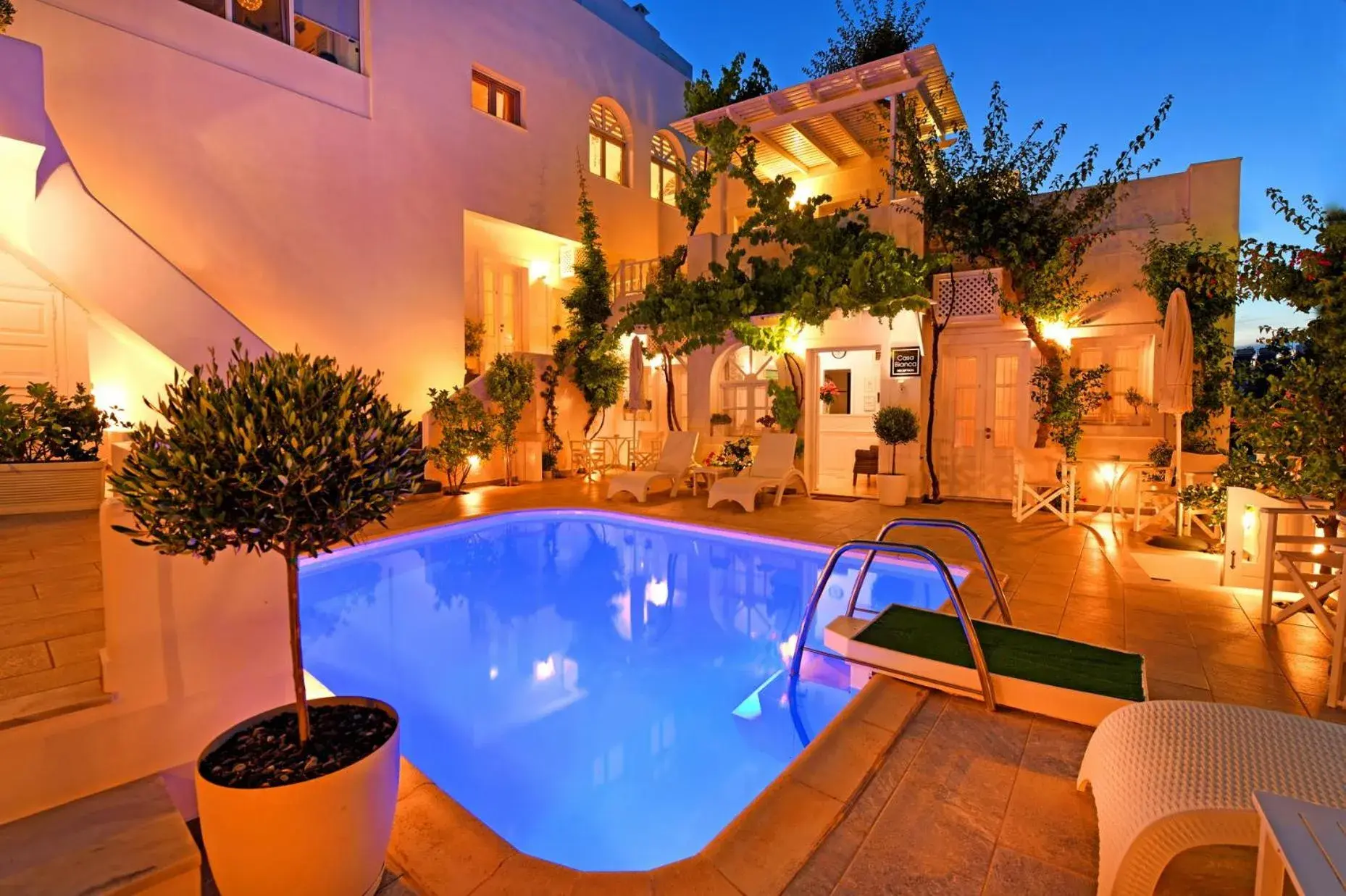 Property building in Casa Bianca Property building in Casa Bianca