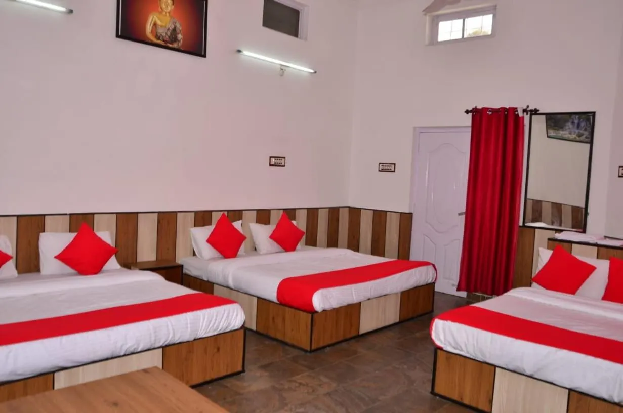 Hotel Aqua Waterfall