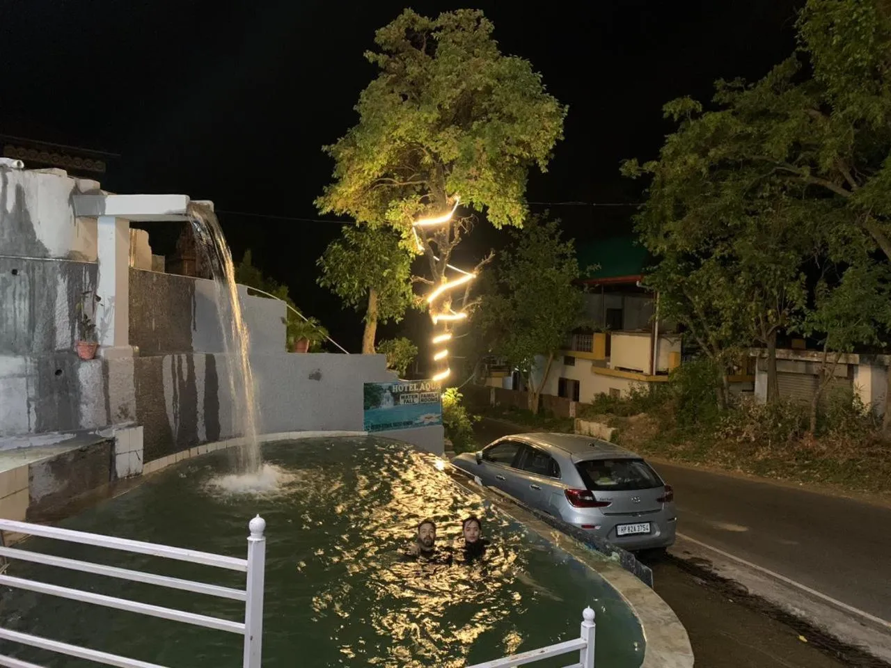 Hotel Aqua Waterfall