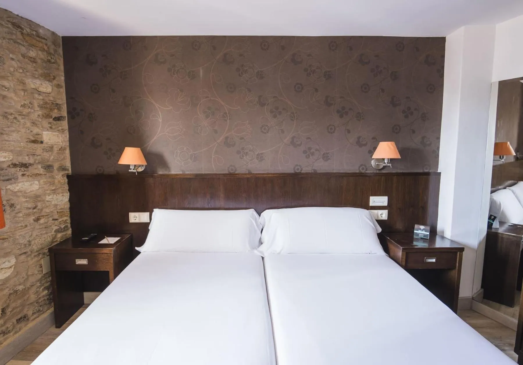 Bed in Hotel Alda Algalia