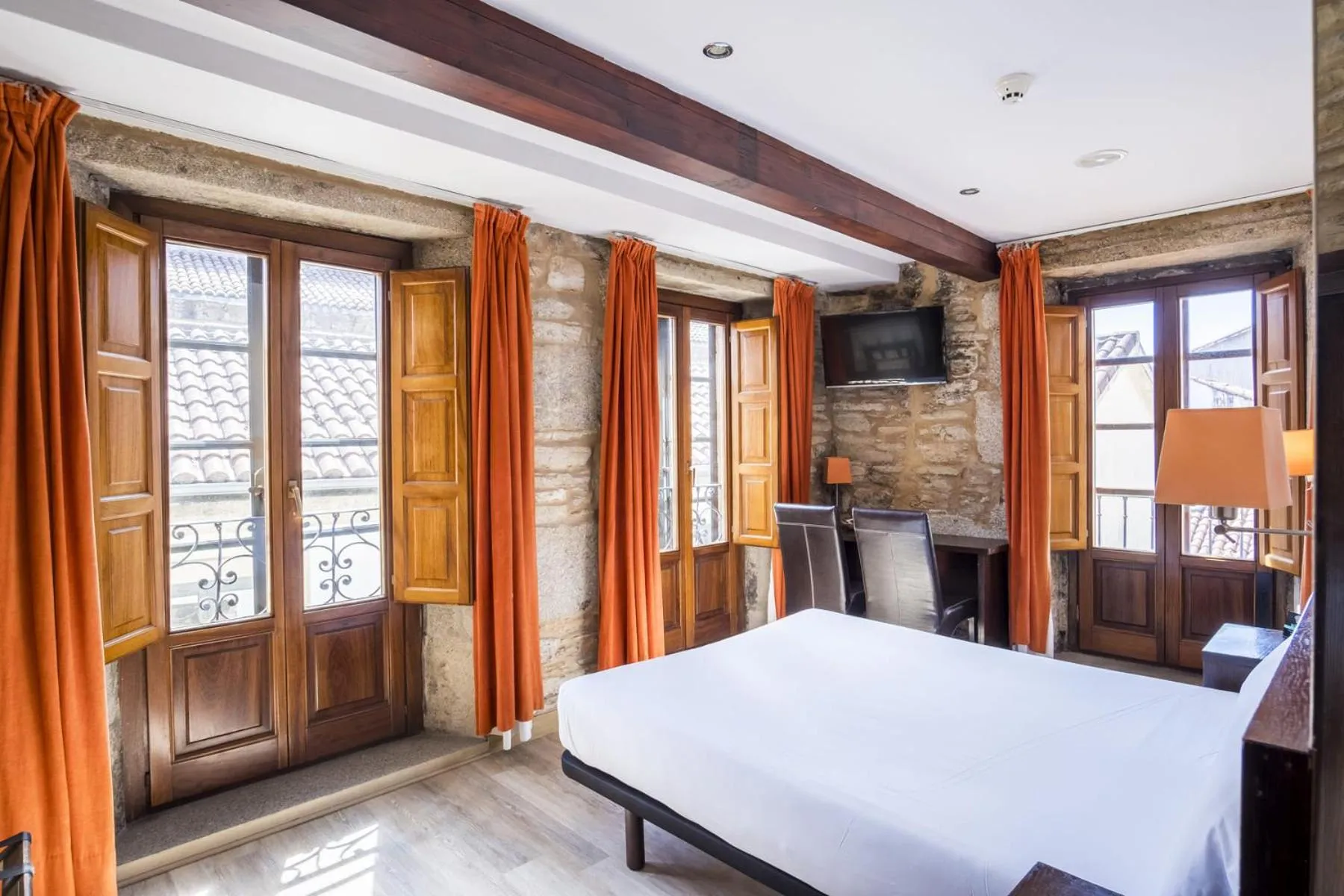 Photo of the whole room, Bed in Hotel Alda Algalia