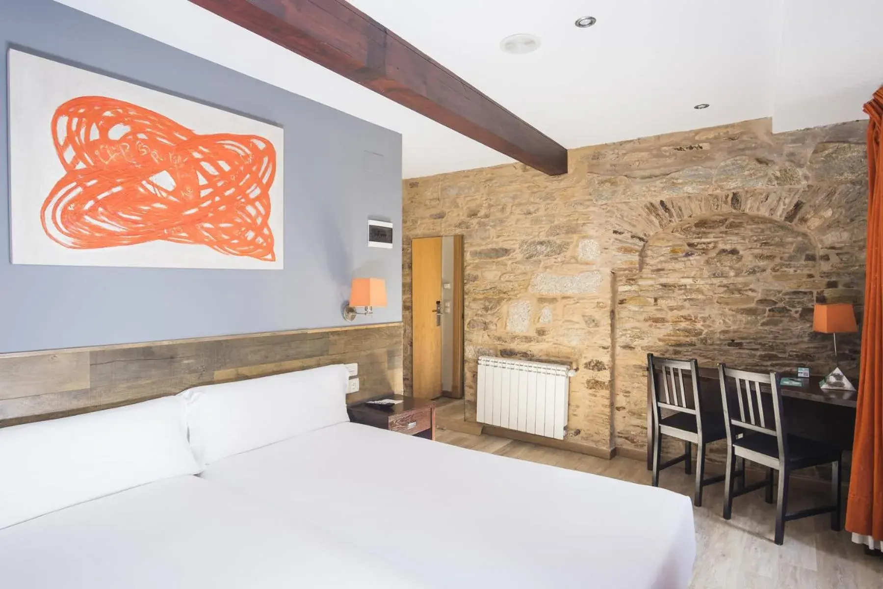 Photo of the whole room, Bed in Hotel Alda Algalia Photo of the whole room, Bed in Hotel Alda Algalia