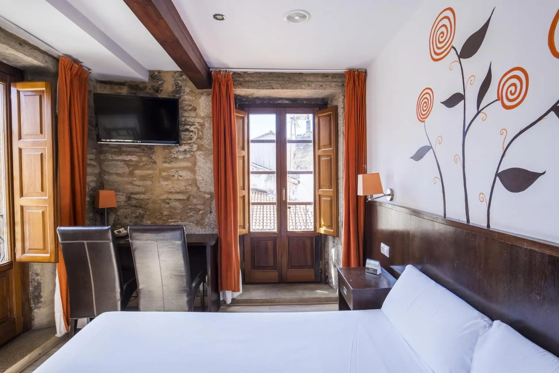 Photo of the whole room, Bed in Hotel Alda Algalia