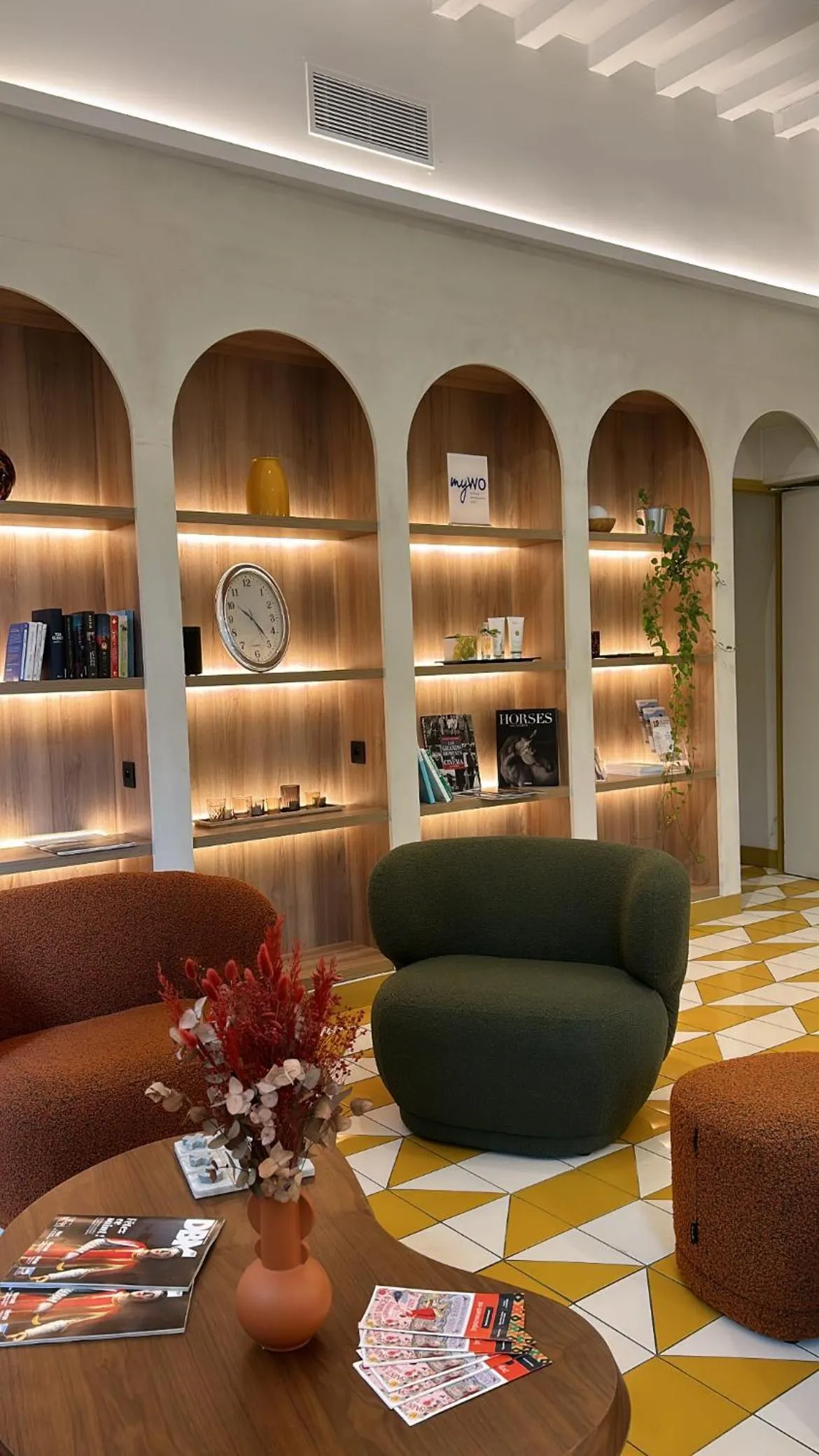 Lobby or reception in Best Western Plus Au Grand Saint Jean