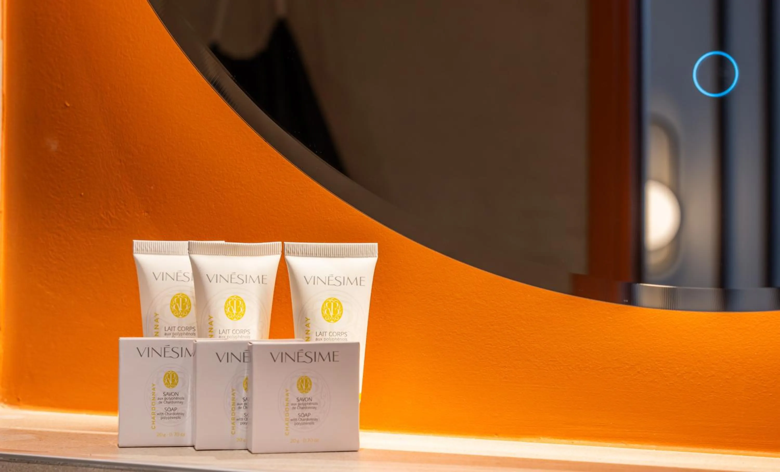 Shower in Best Western Plus Au Grand Saint Jean