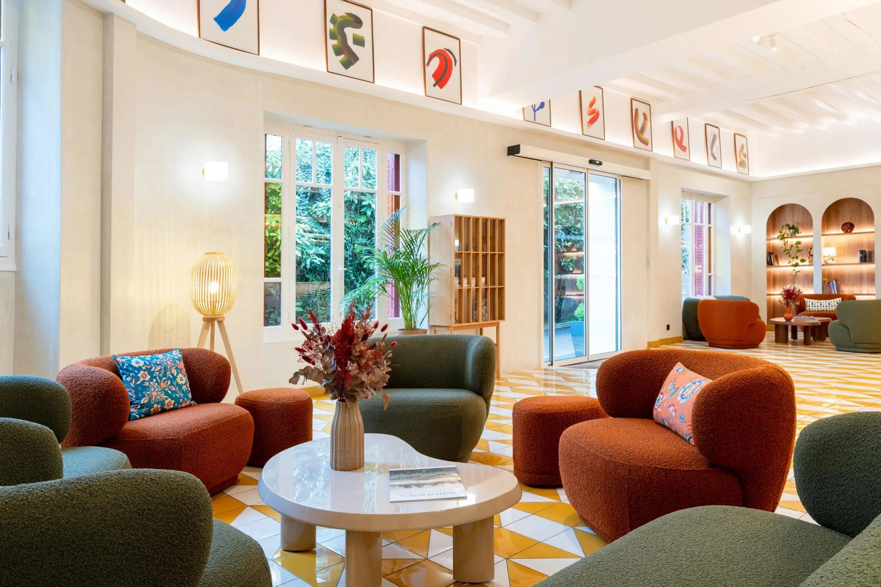 Lobby or reception in Best Western Plus Au Grand Saint Jean