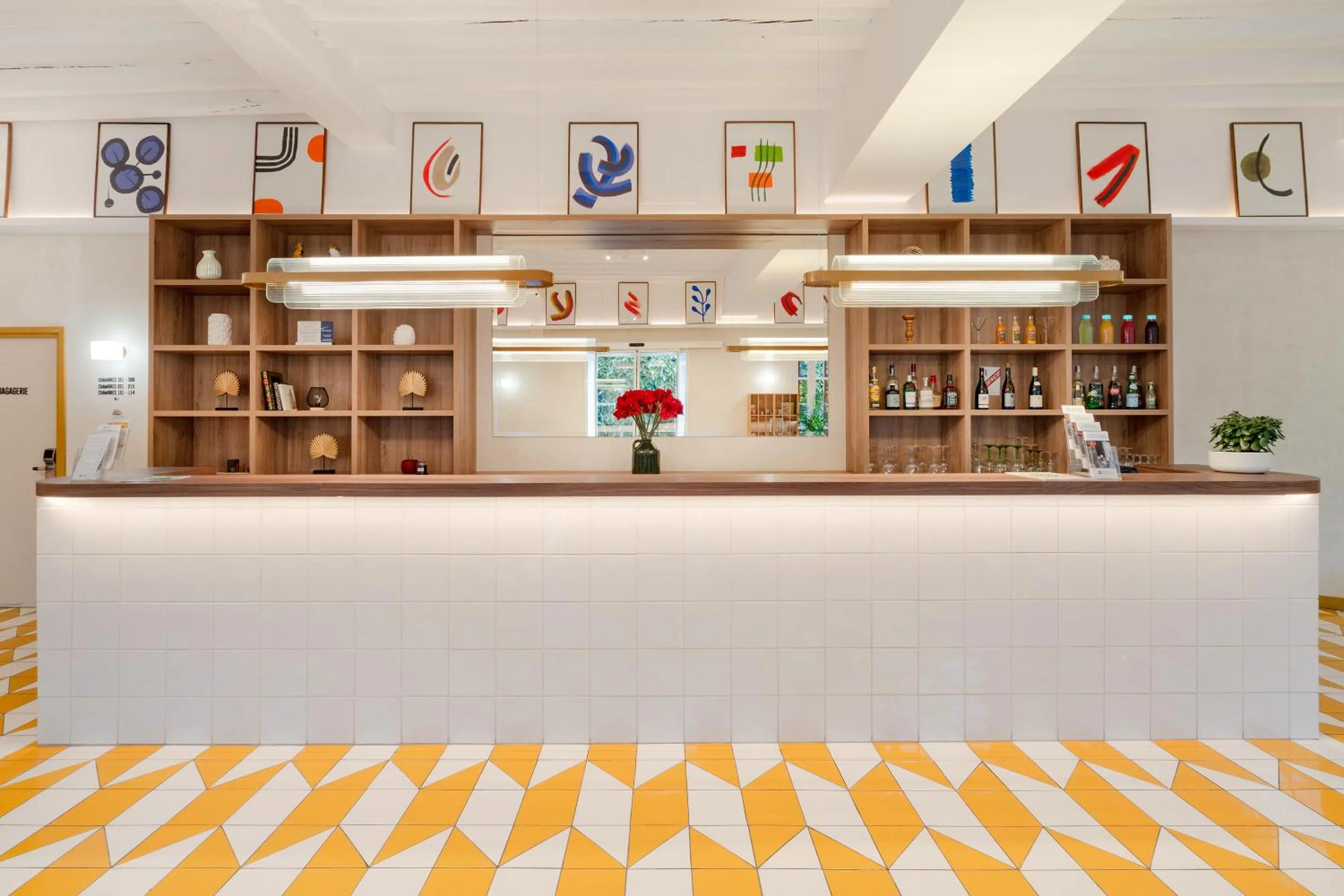 Lobby or reception in Best Western Plus Au Grand Saint Jean