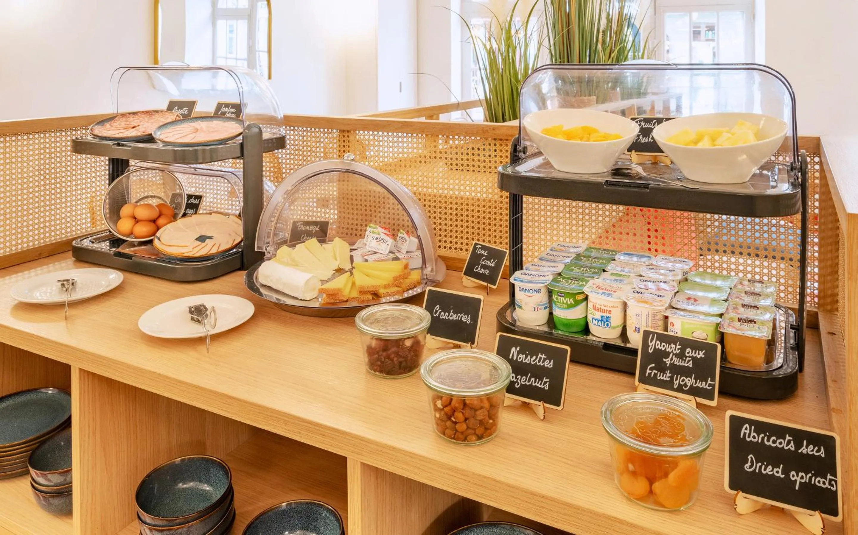 Breakfast in Best Western Plus Au Grand Saint Jean