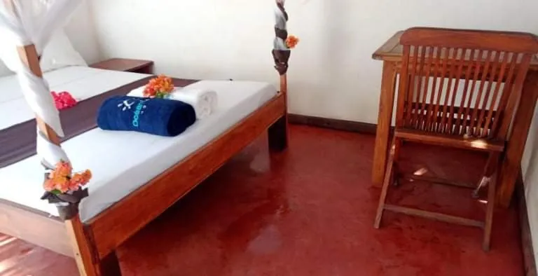 Bedroom, Bed in Hotel Océan Beach Sakatia