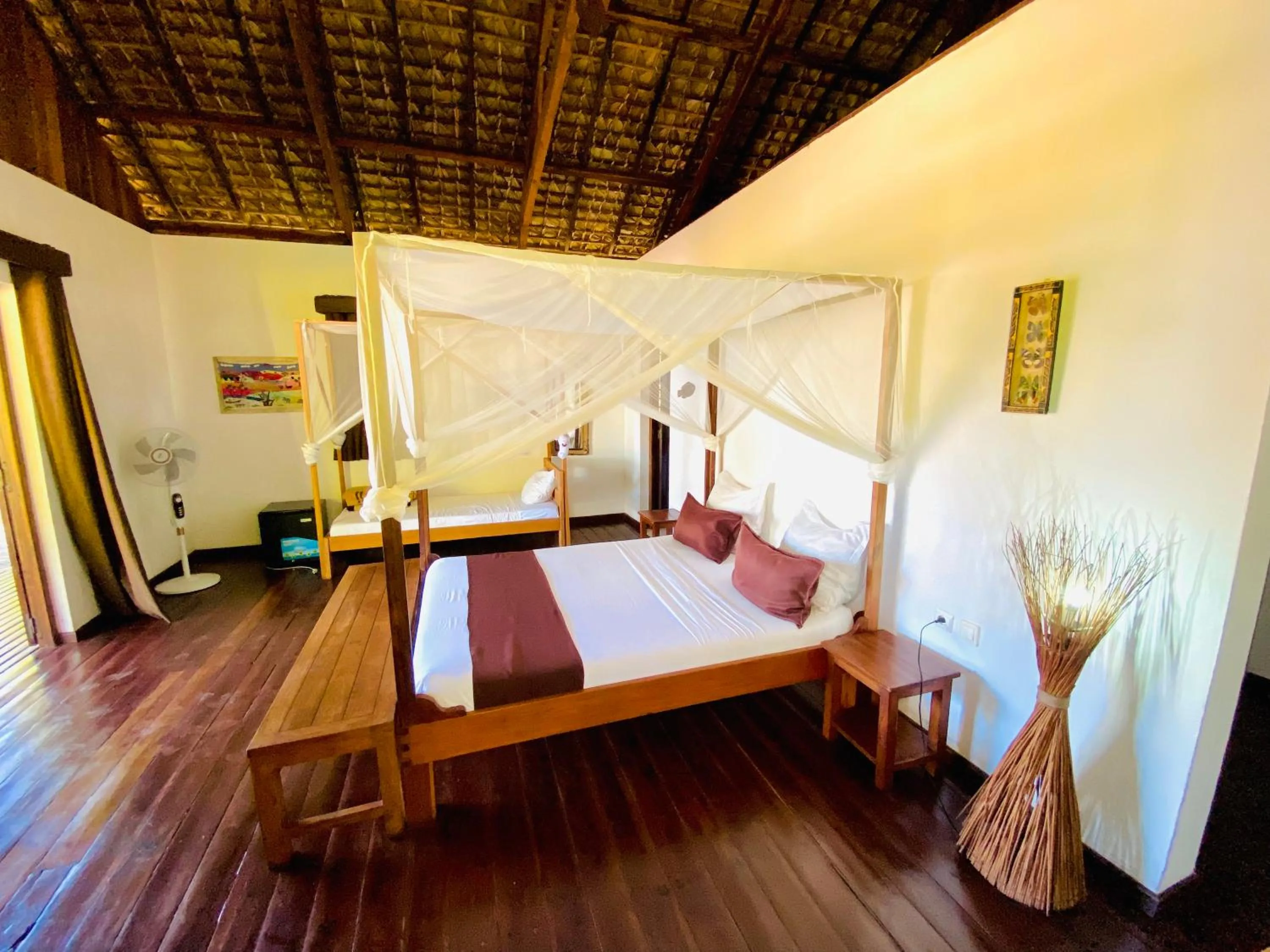 Bed in Hotel Océan Beach Sakatia