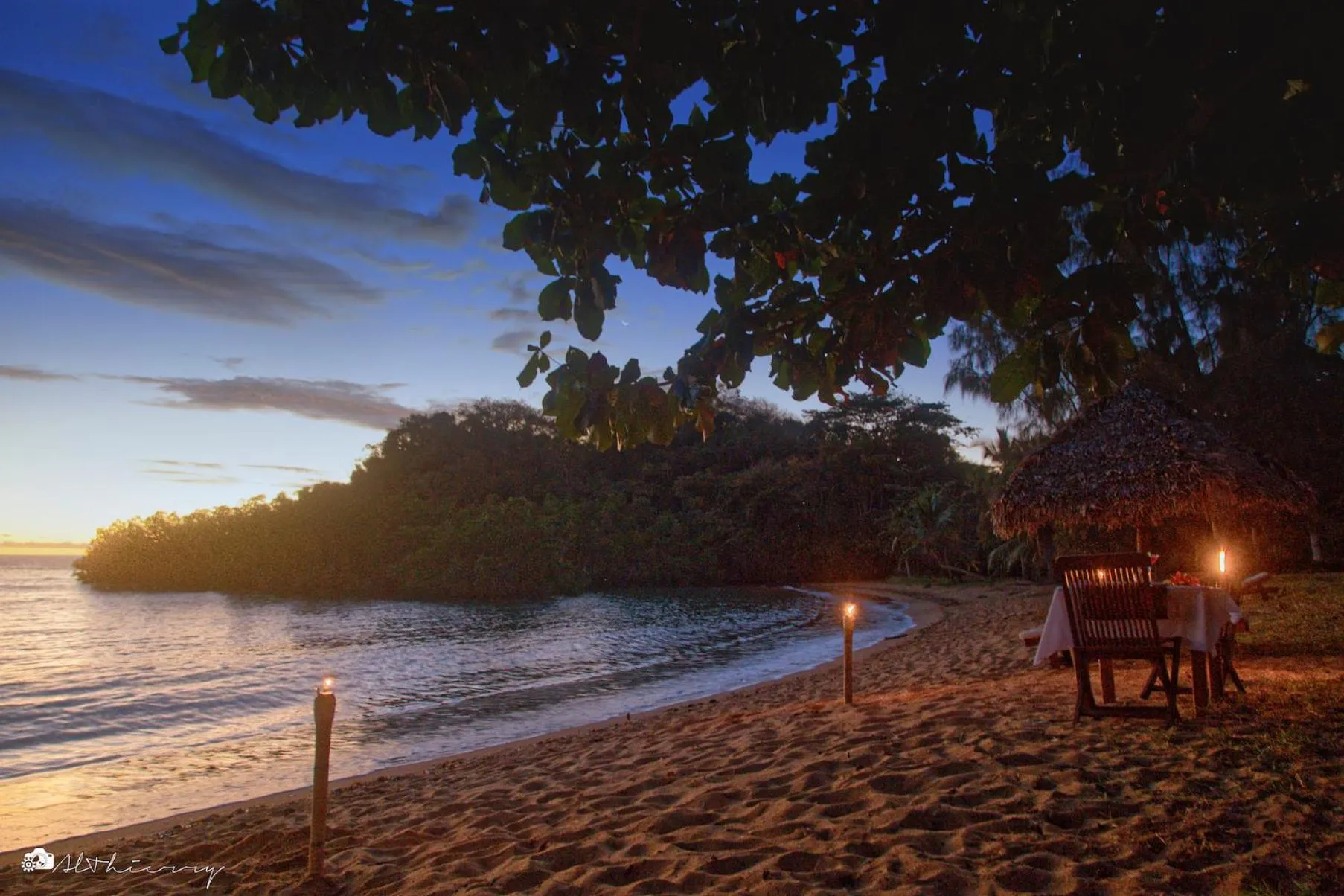 Night in Hotel Océan Beach Sakatia