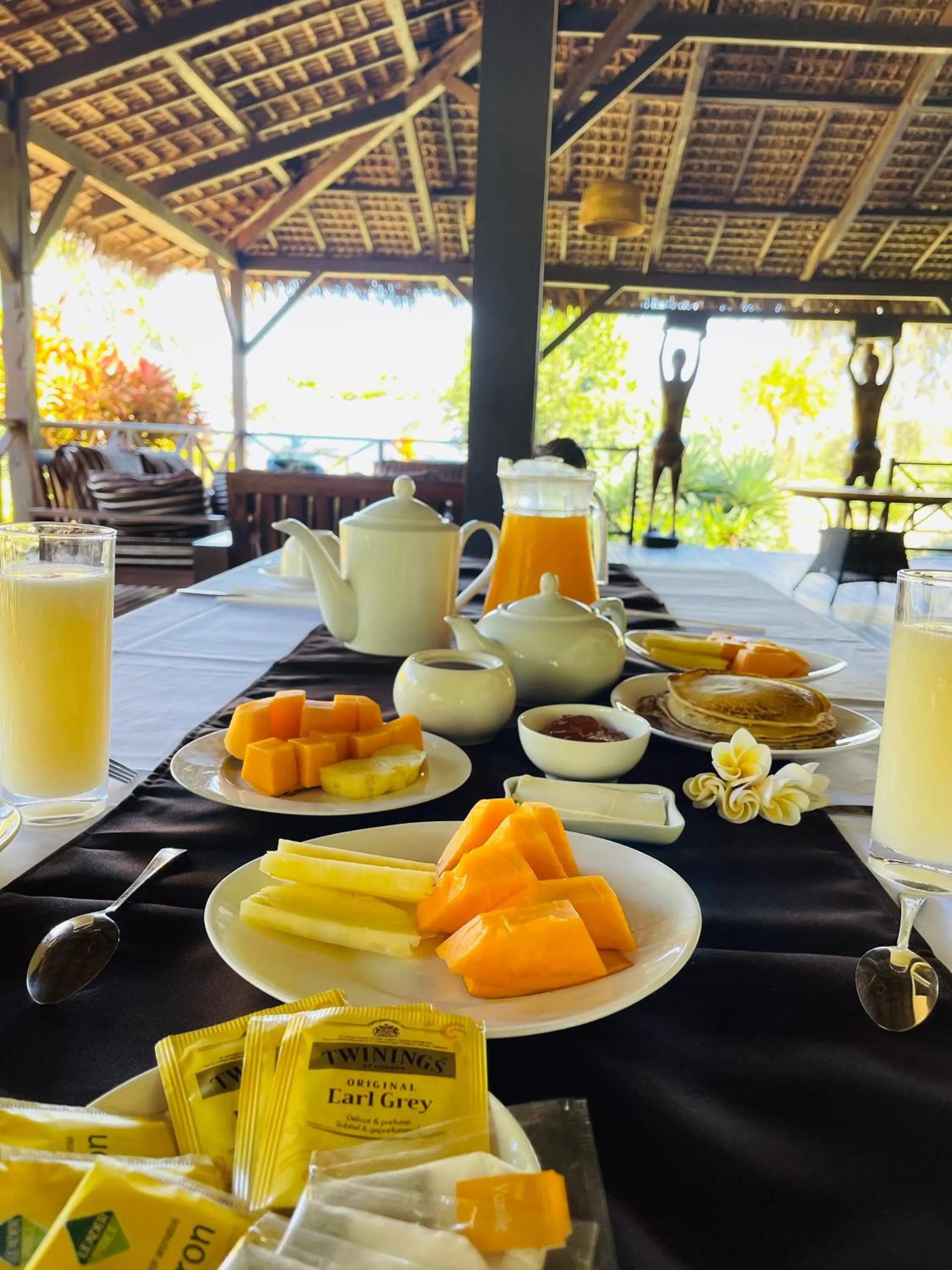 Restaurant/places to eat in Hotel Océan Beach Sakatia