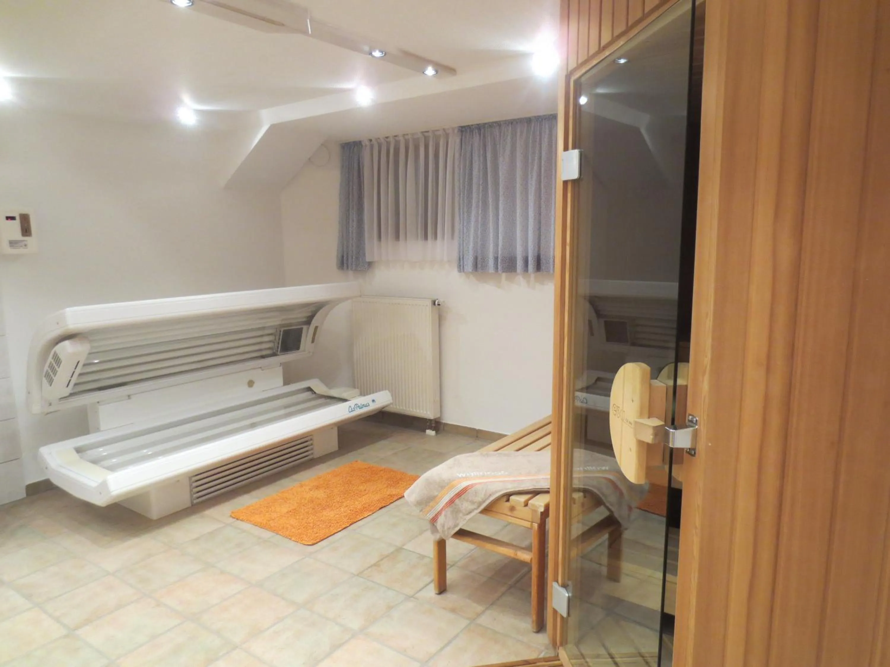 Solarium, Bed in Alpenotel Rosenhof Ruhpolding, Wellness, Chiemgau Karte, Travelingo Bonus Programm