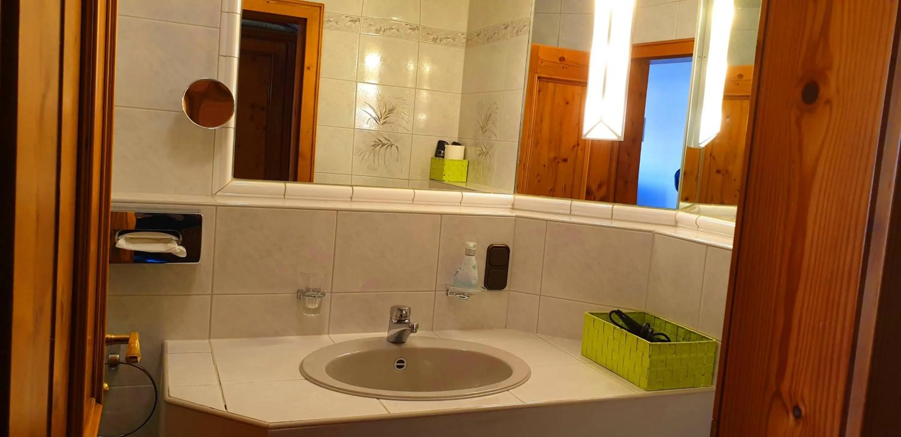 Bathroom in Alpenotel Rosenhof Ruhpolding, Wellness, Chiemgau Karte, Travelingo Bonus Programm