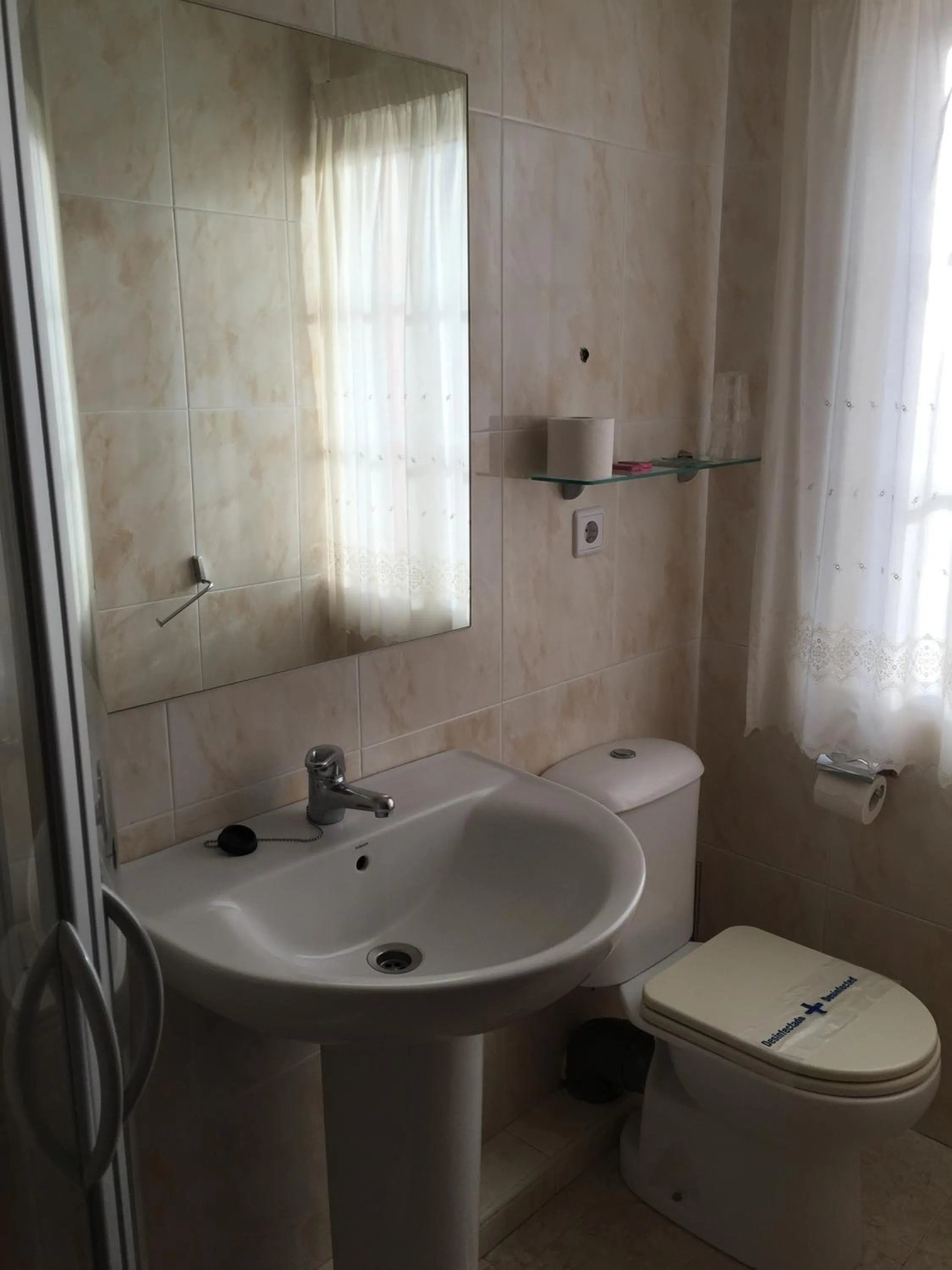 Bathroom in Hotel Santa Cruz