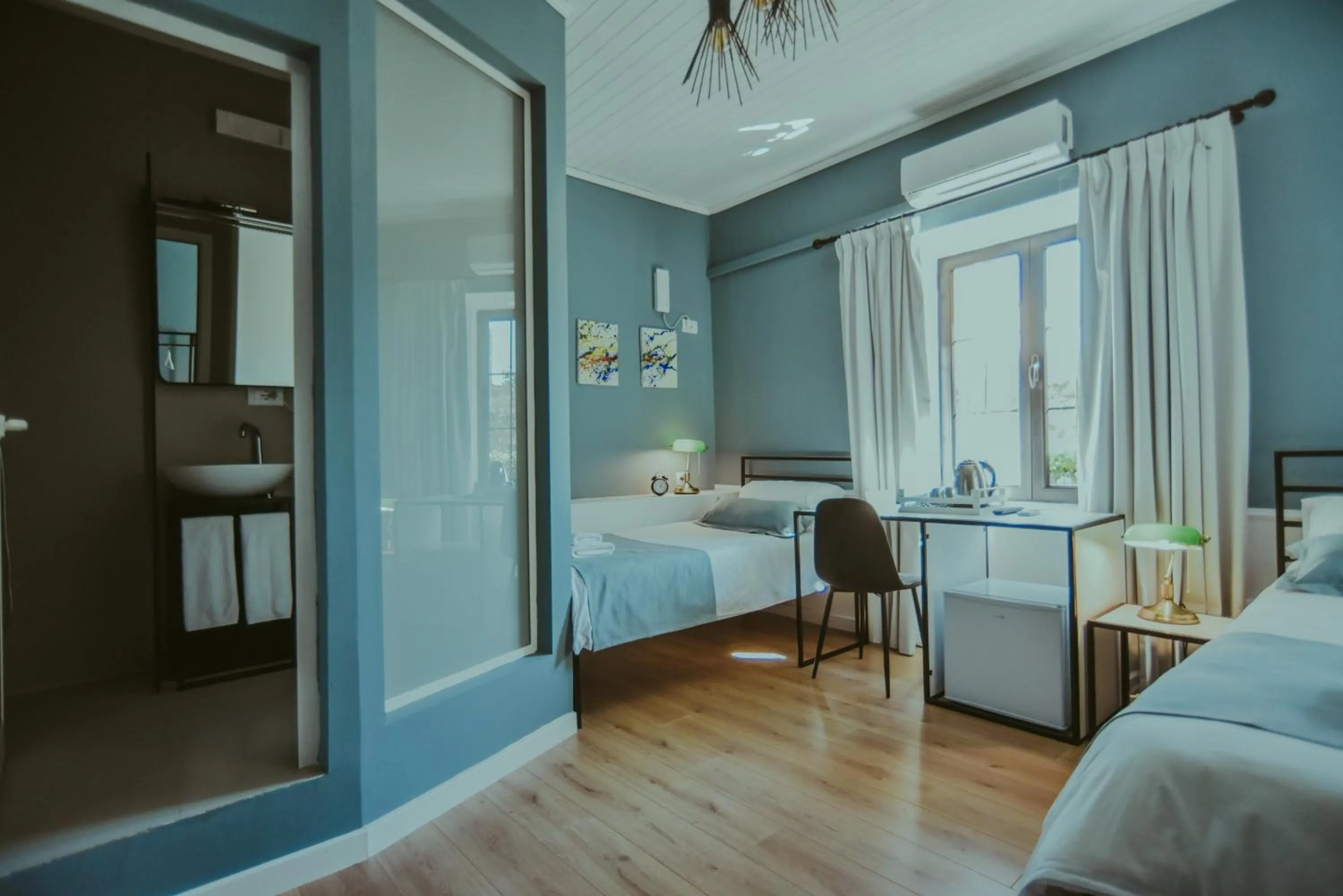 Twin Room with Private Bathroom in Atelier Boutique Hotel