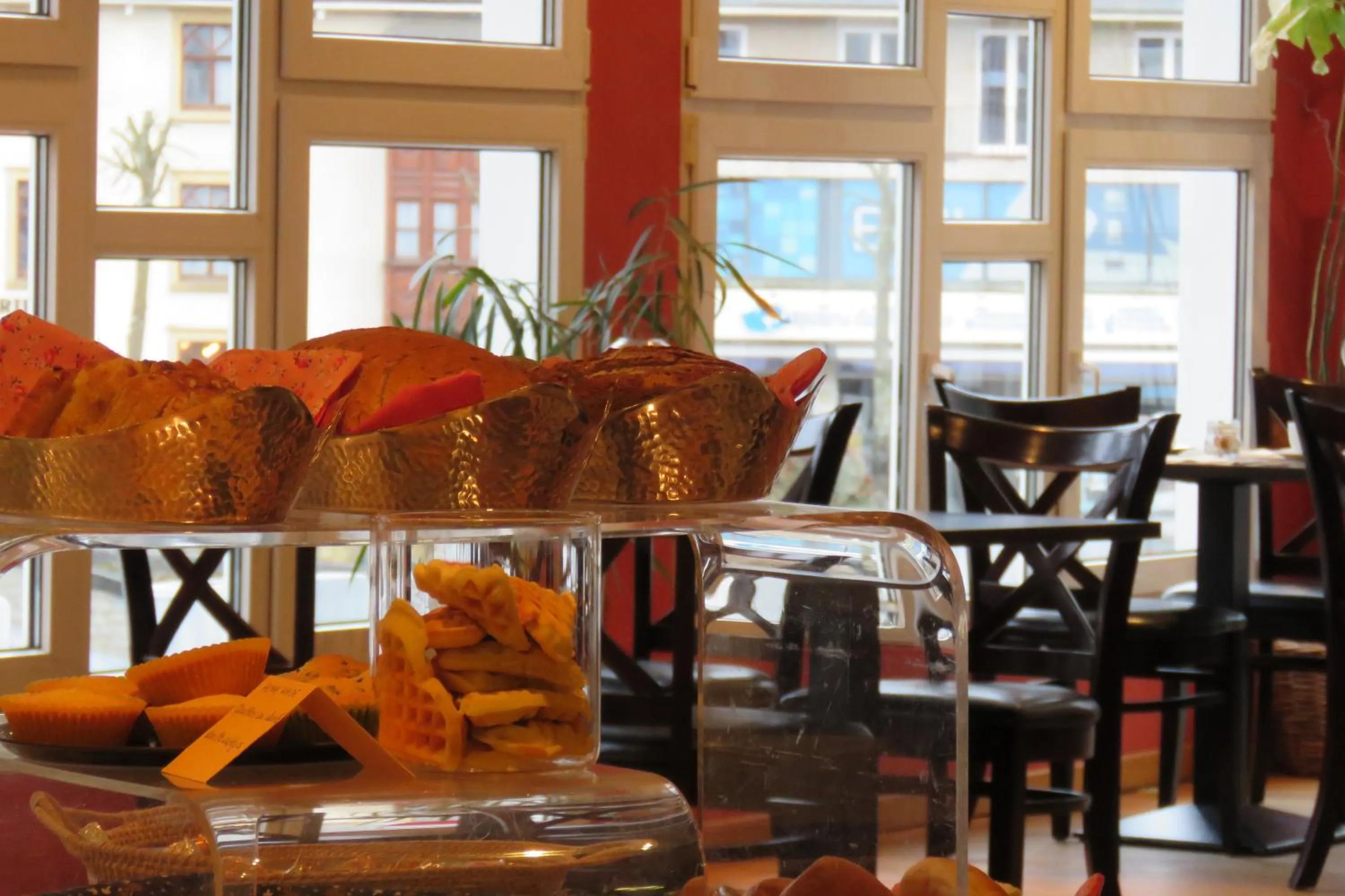 Restaurant/places to eat in Hotel Bouillon