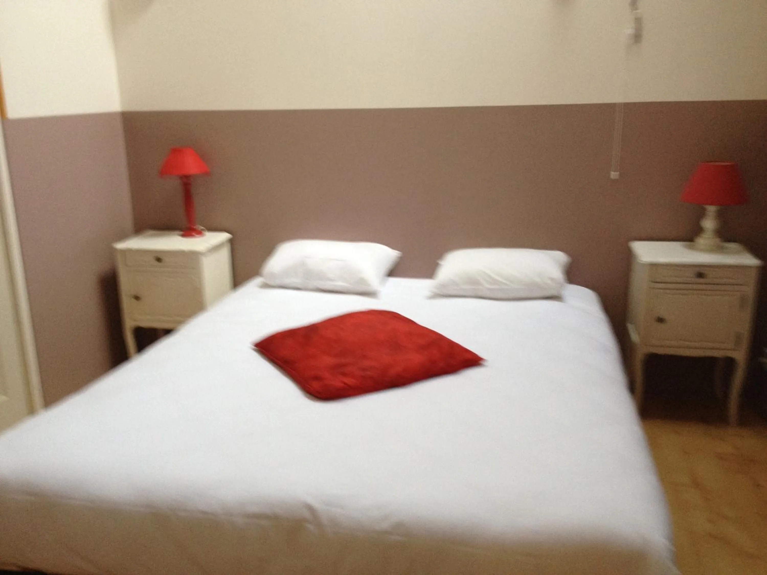 Bedroom, Bed in Residences De Chartres