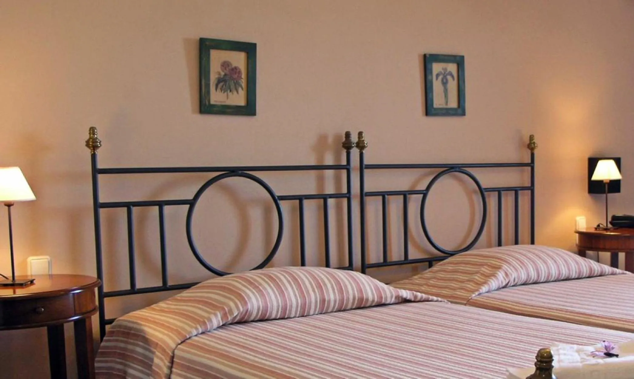 Bed in Agnantia Bed & Breakfast