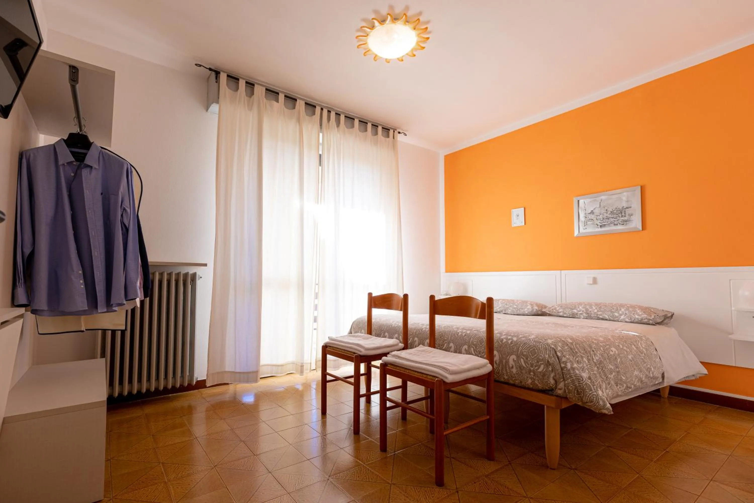 Photo of the whole room in La Svolta