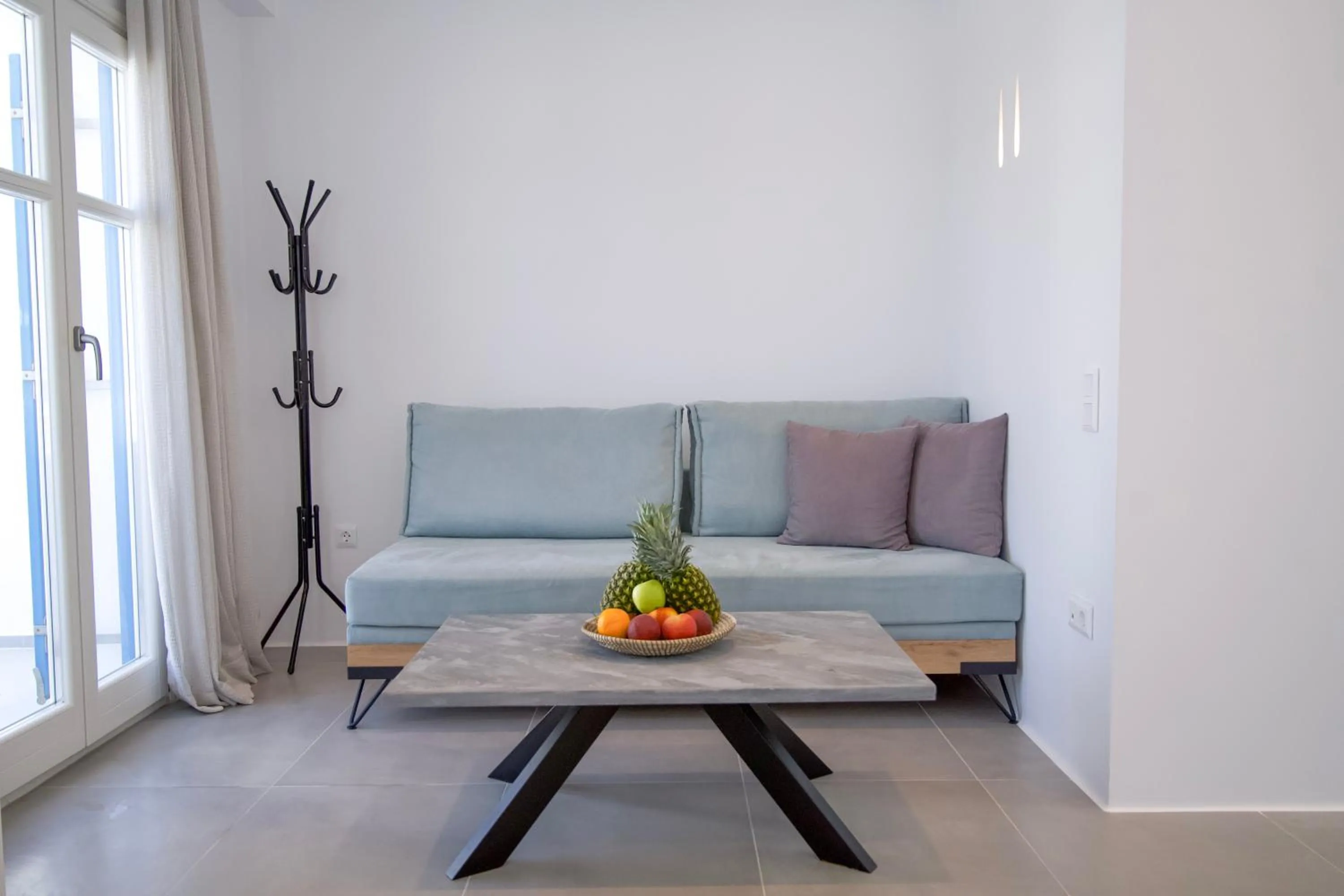 Alexandros Apartments