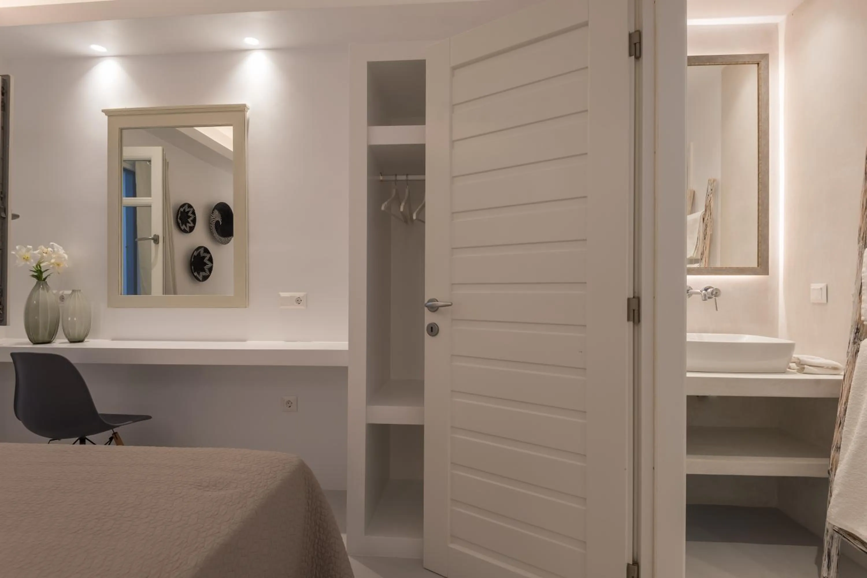 Alexandros Apartments