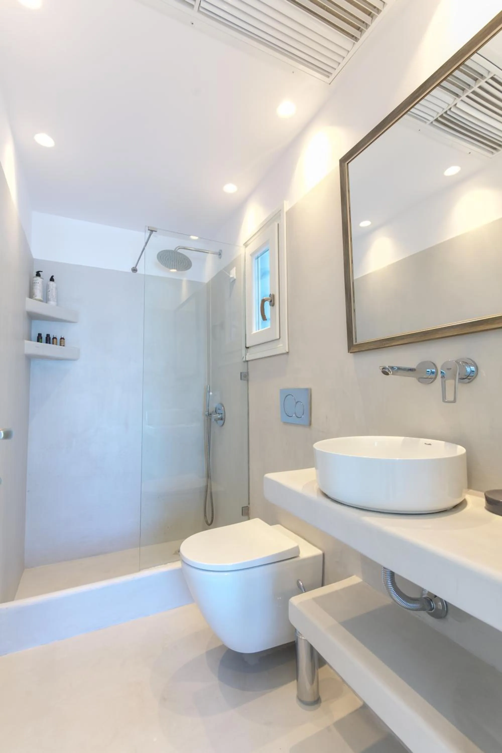 Alexandros Apartments