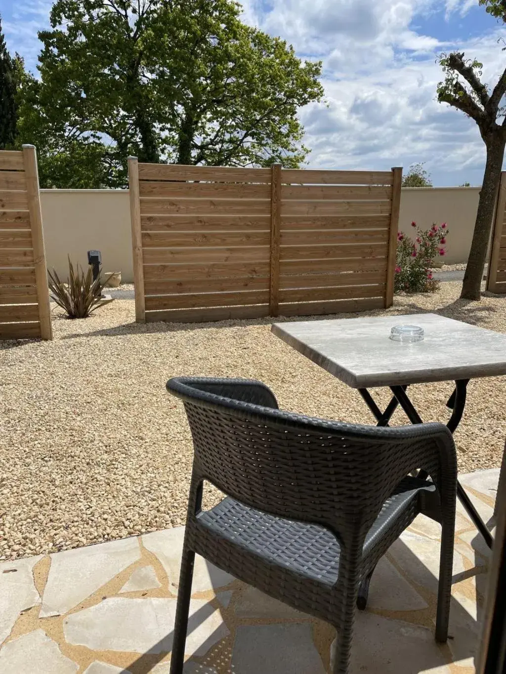 Comfort Double Room with Terrace in Hôtel Le Mas del Pechs - Chambres avec terrasse Comfort Double Room with Terrace in Hôtel Le Mas del Pechs - Chambres avec terrasse