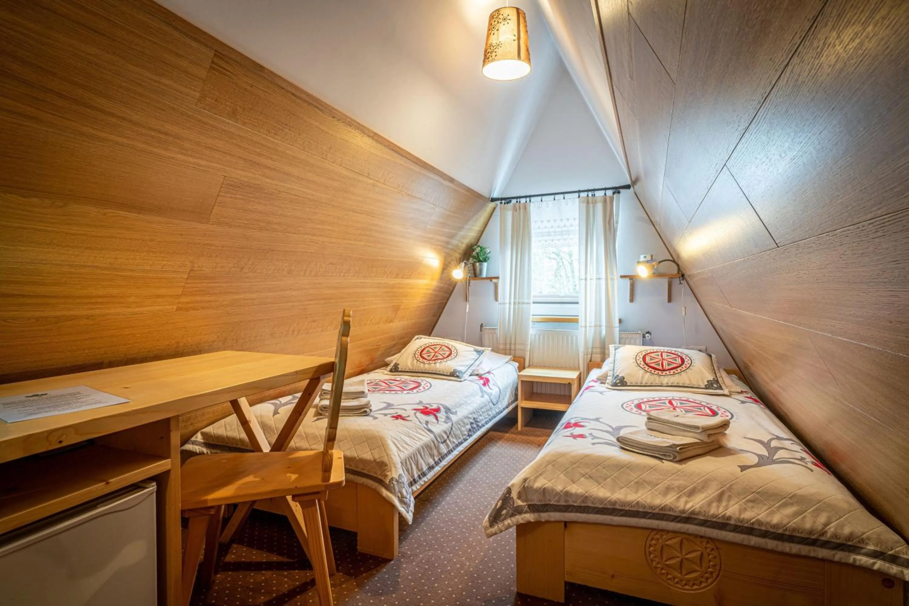 Economy Twin Room with External Bathroom in Willa Cicha Woda Centrum