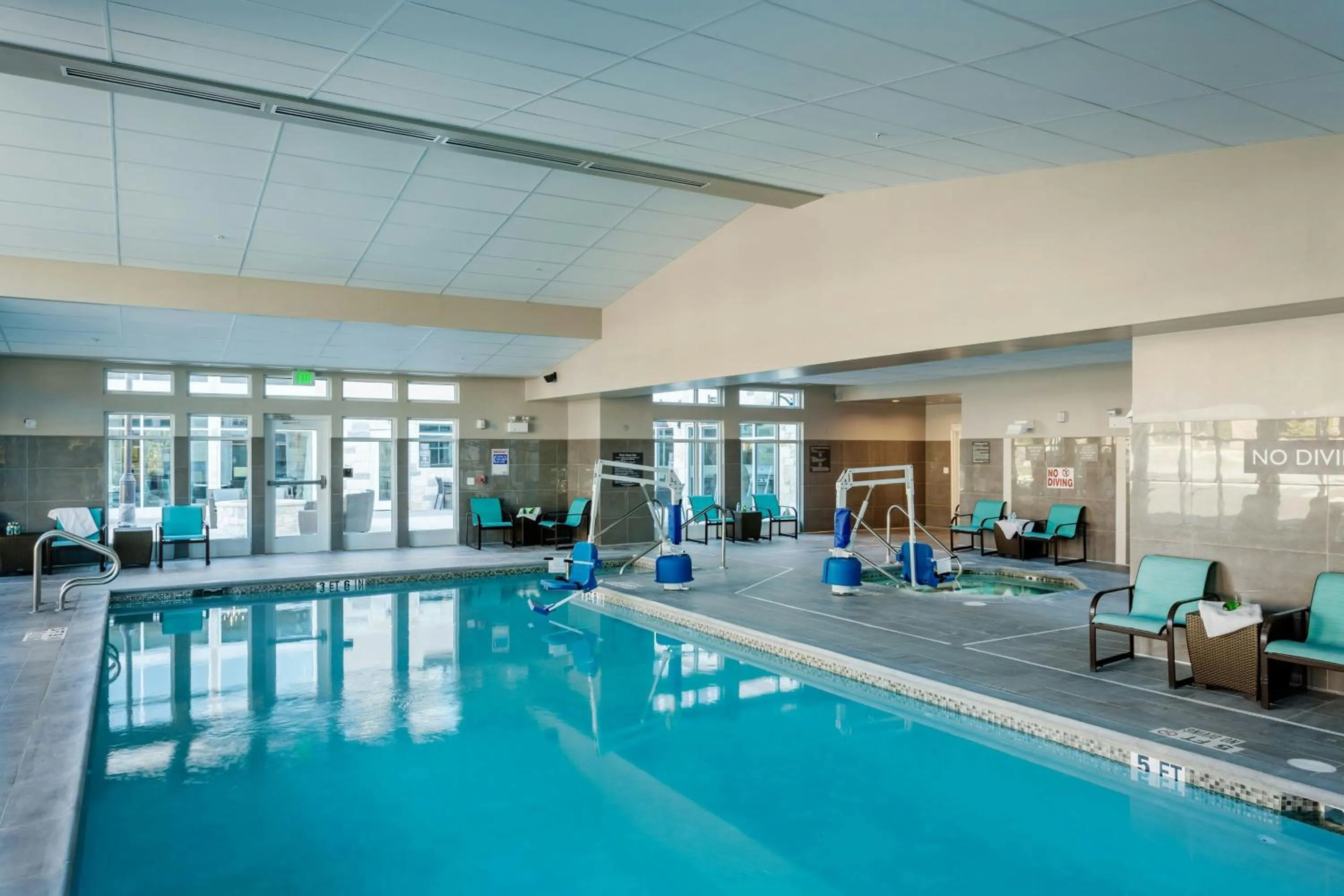 Swimming pool in Residence Inn by Marriott Austin Lake Austin/River Place