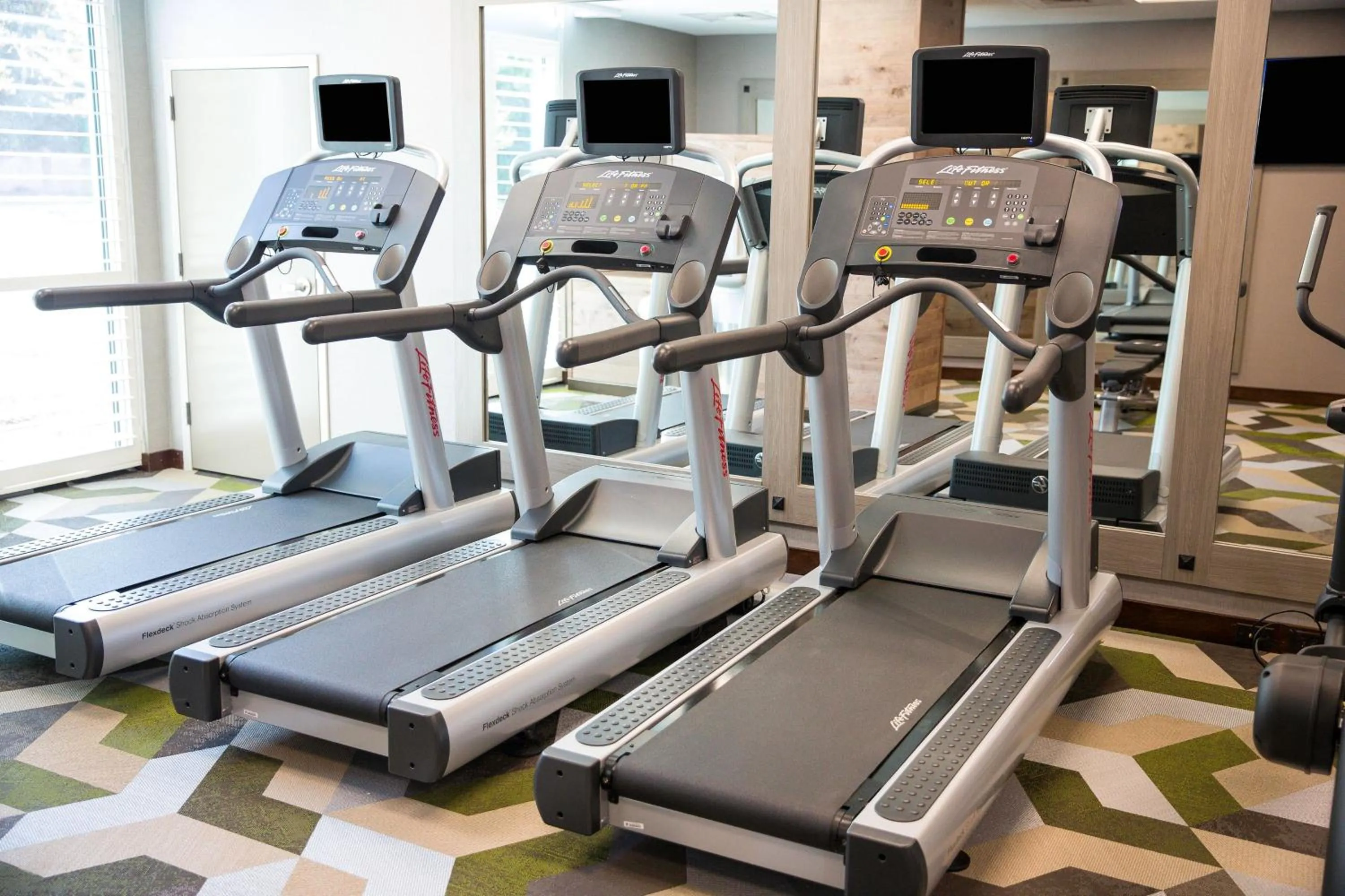 Fitness centre/facilities in Fairfield Inn & Suites by Marriott Savannah Midtown
