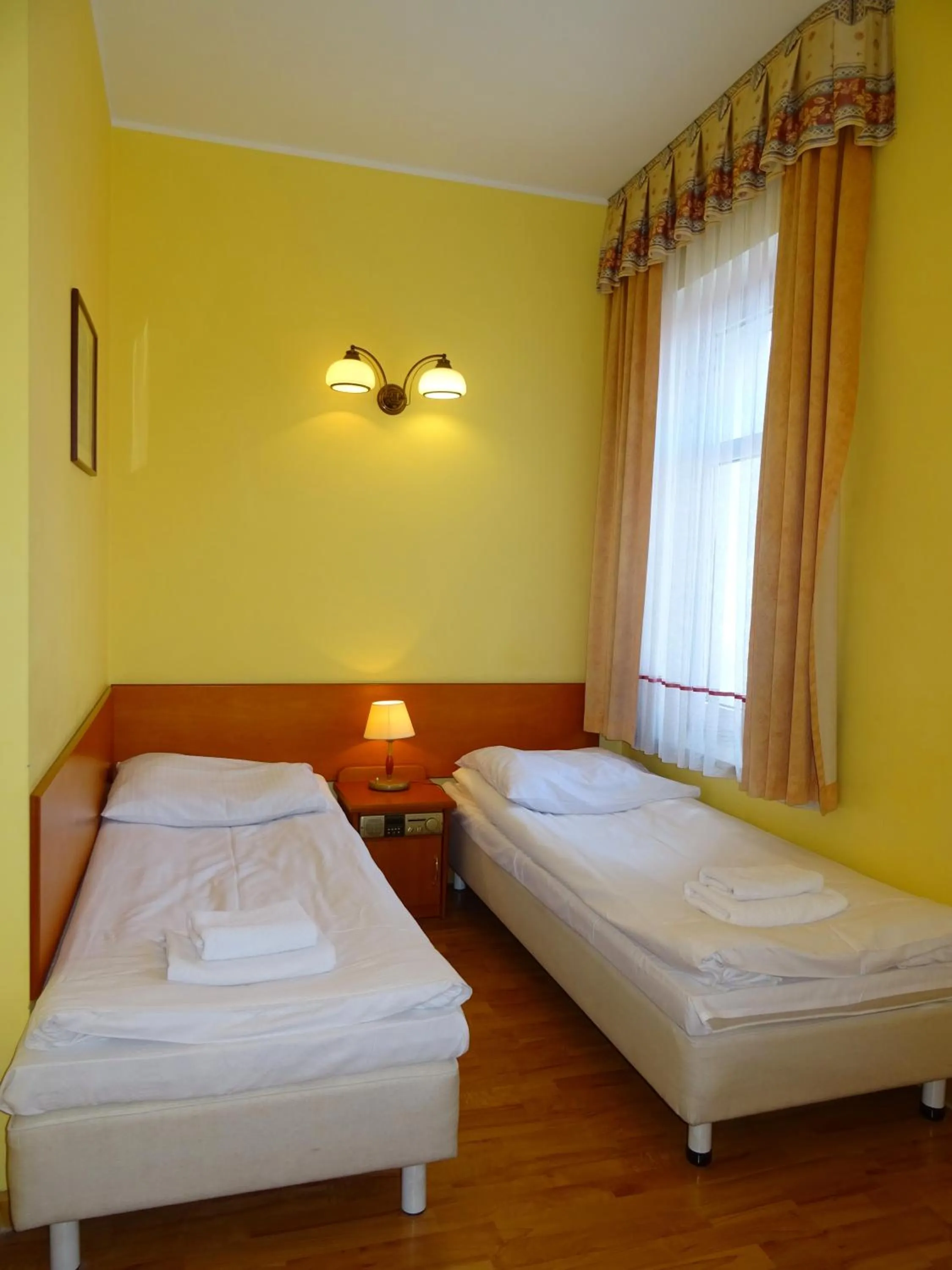 Photo of the whole room, Bed in Hotel Bartis