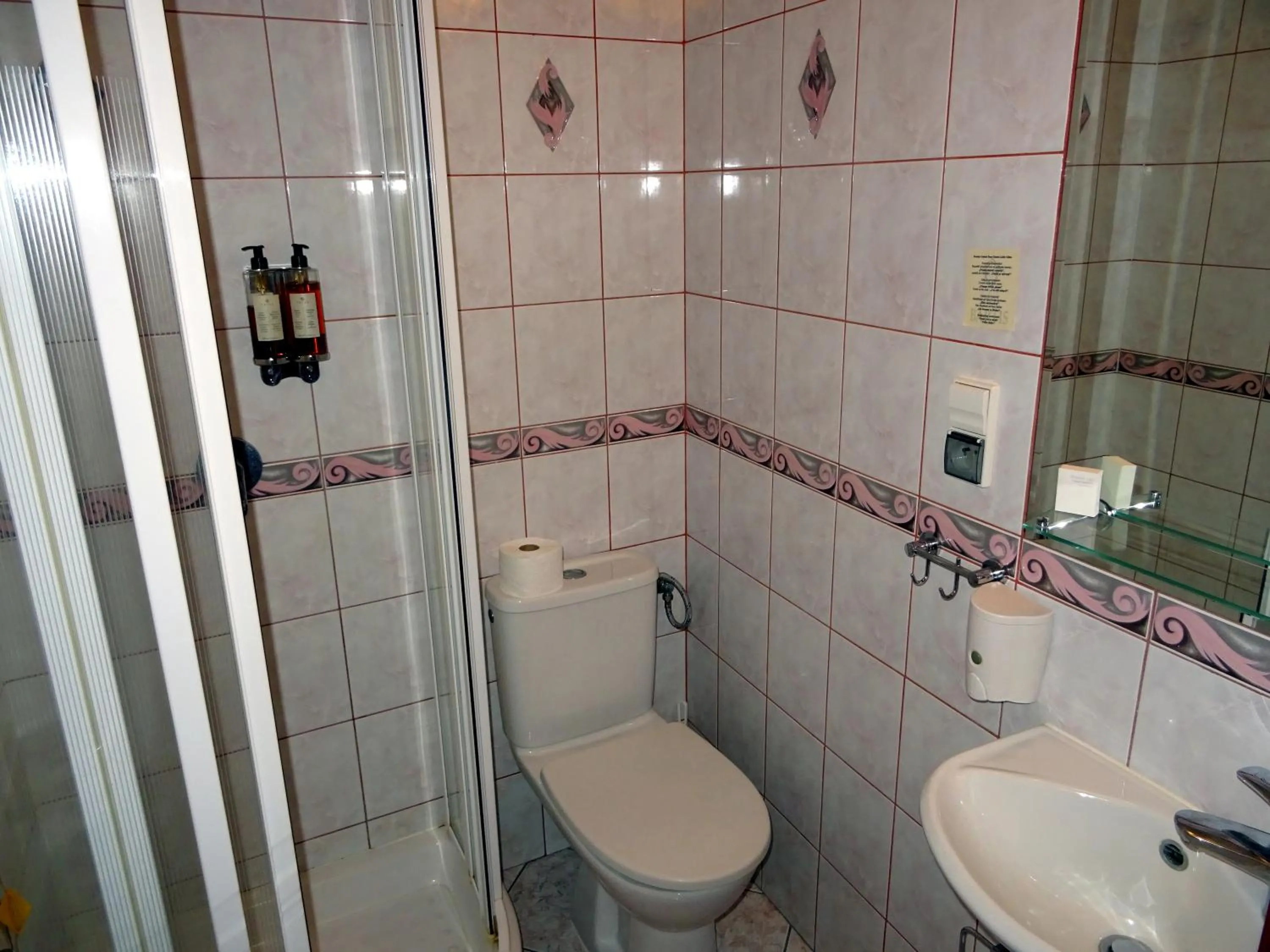 Photo of the whole room in Hotel Bartis