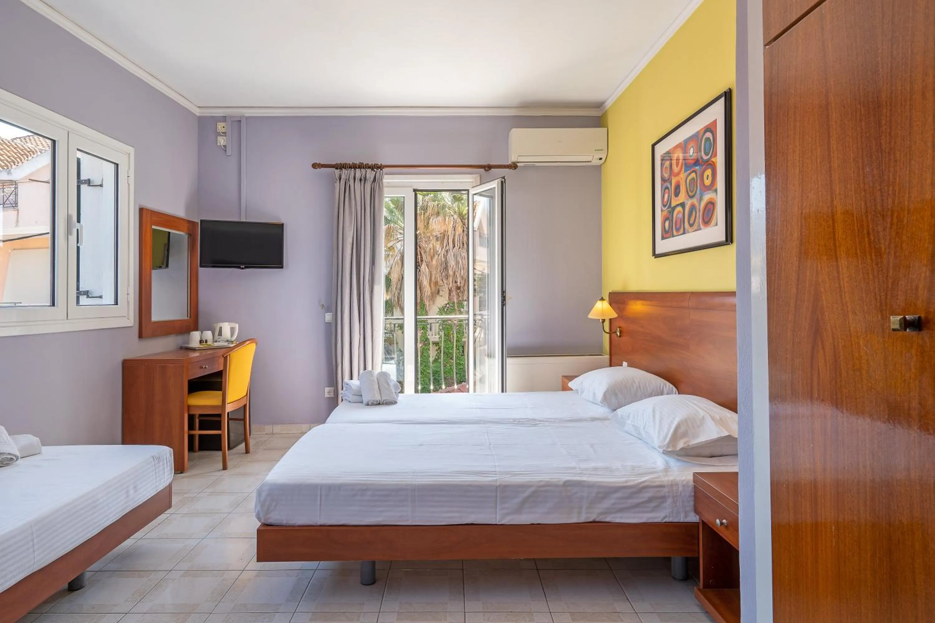 Bedroom, Bed in Mirabel CityCenter Hotel