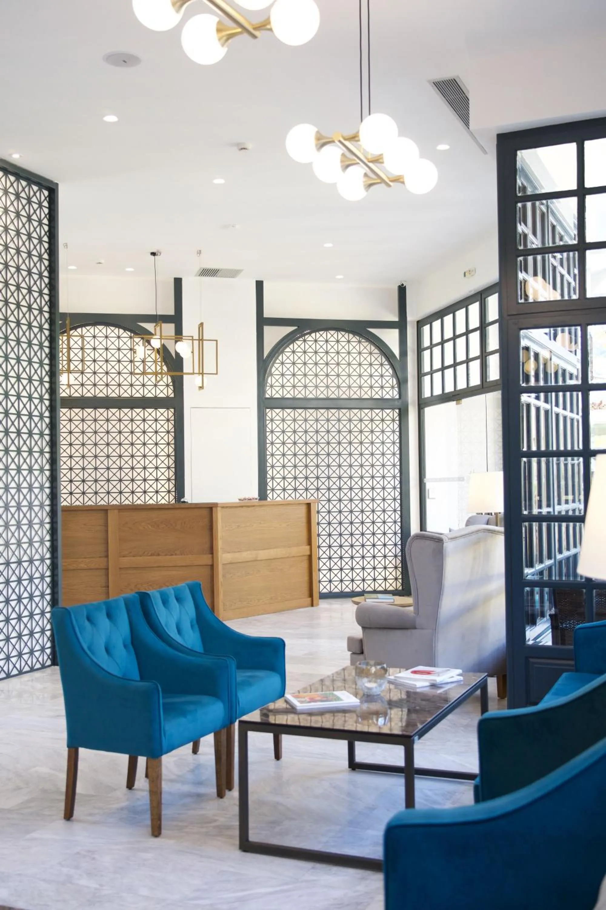 Lobby or reception in Mirabel CityCenter Hotel