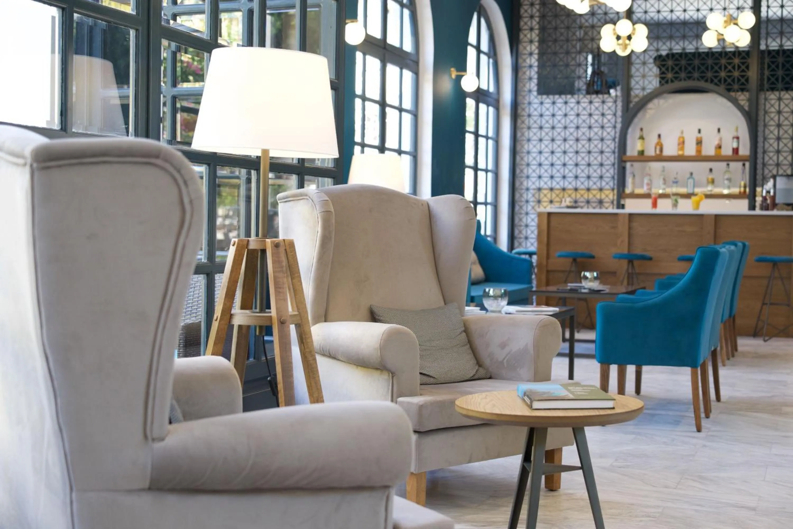 Lounge or bar in Mirabel CityCenter Hotel