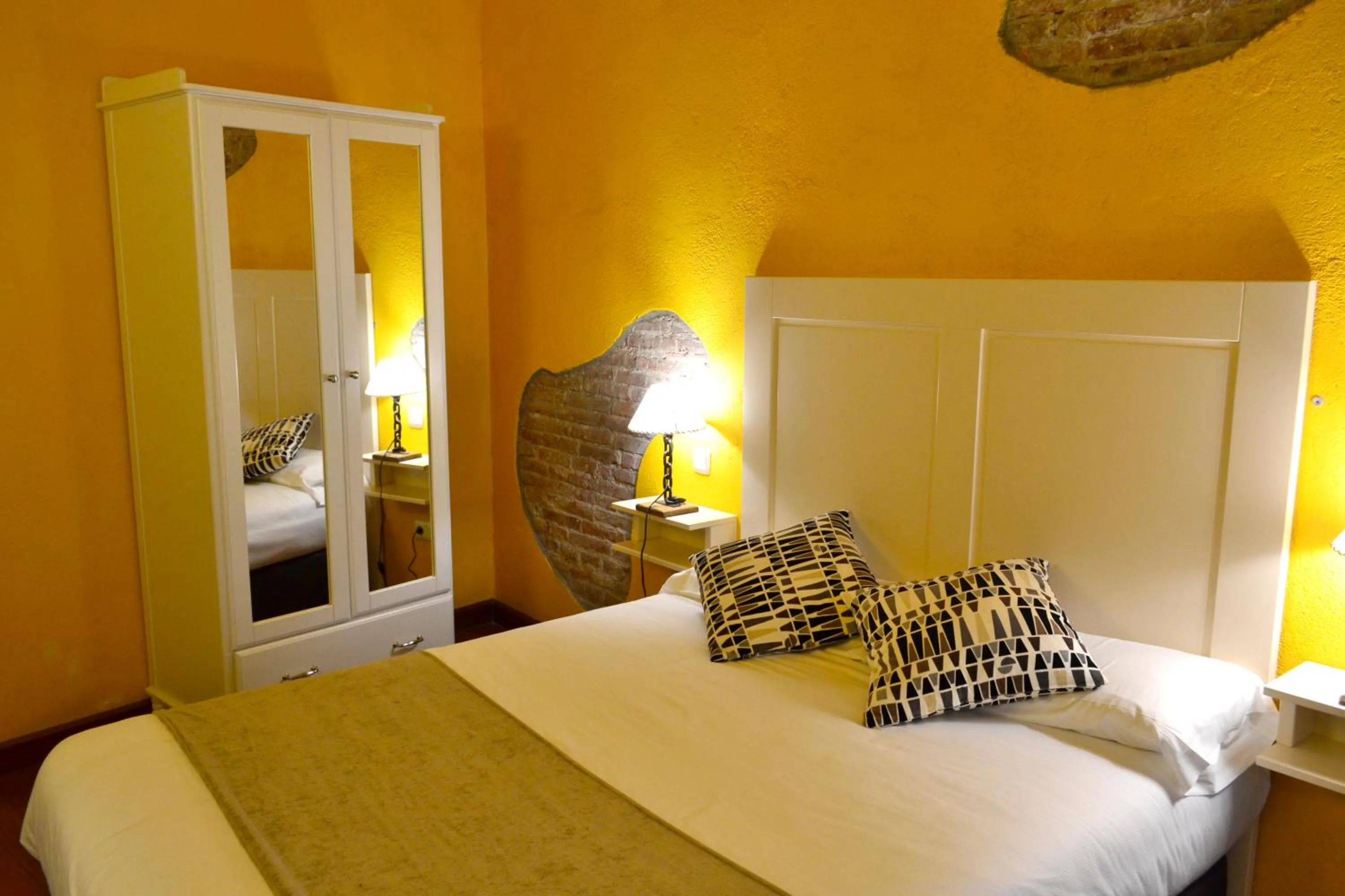 Photo of the whole room, Bed in Hotel Alda Vía León