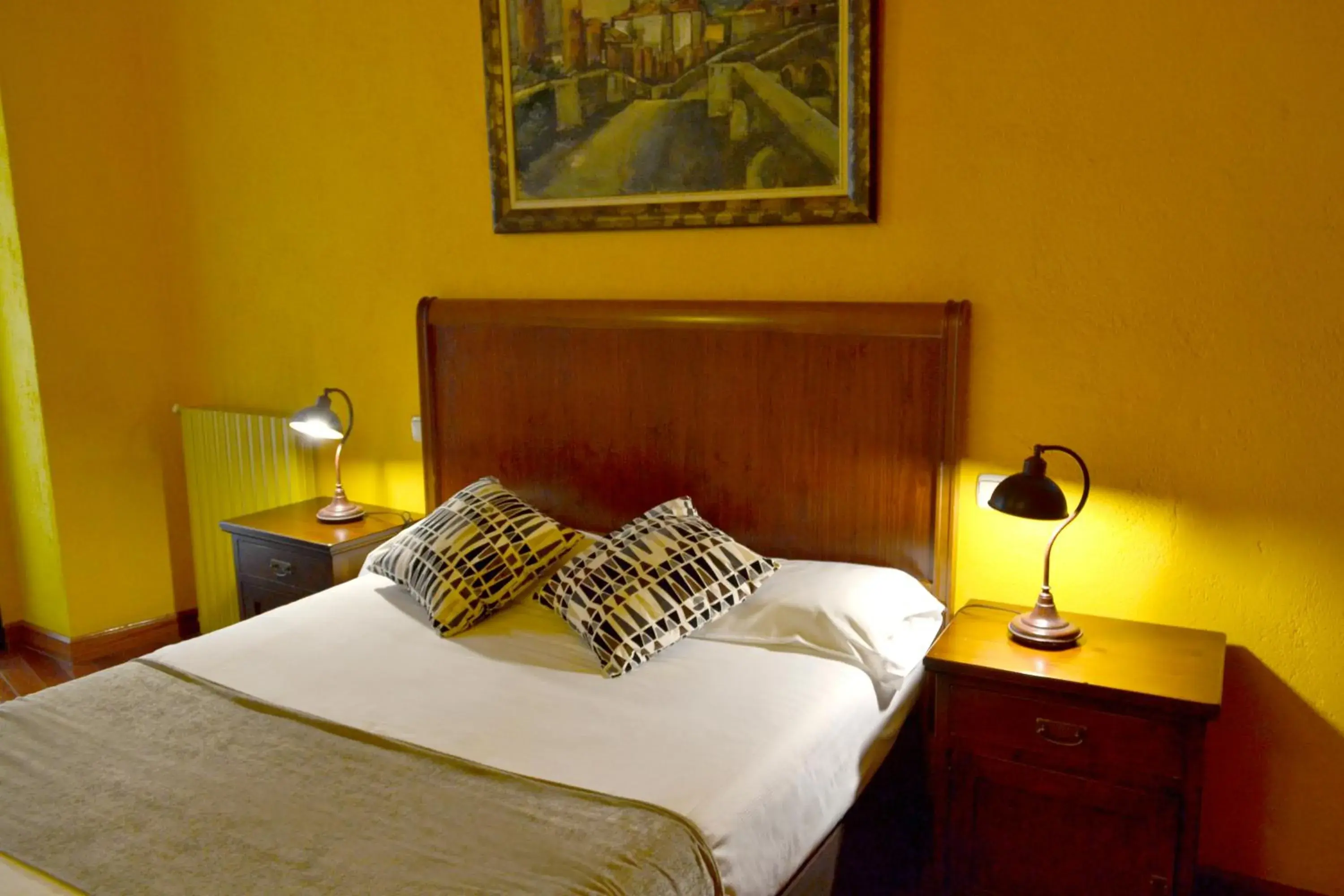 Photo of the whole room, Bed in Hotel Alda Vía León Photo of the whole room, Bed in Hotel Alda Vía León