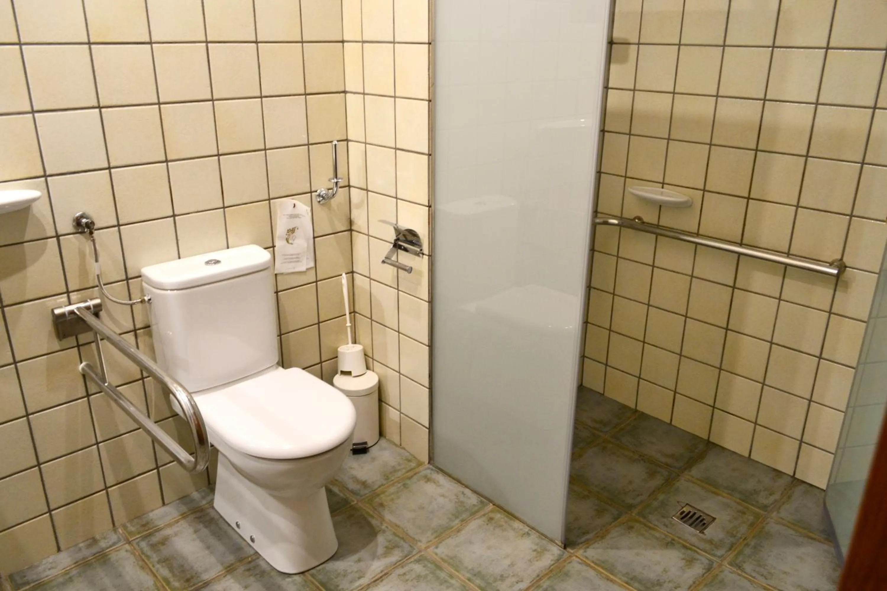 Bathroom in Hotel Alda Vía León